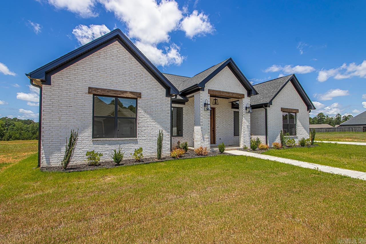 OAK TREE SOUTH - Residential