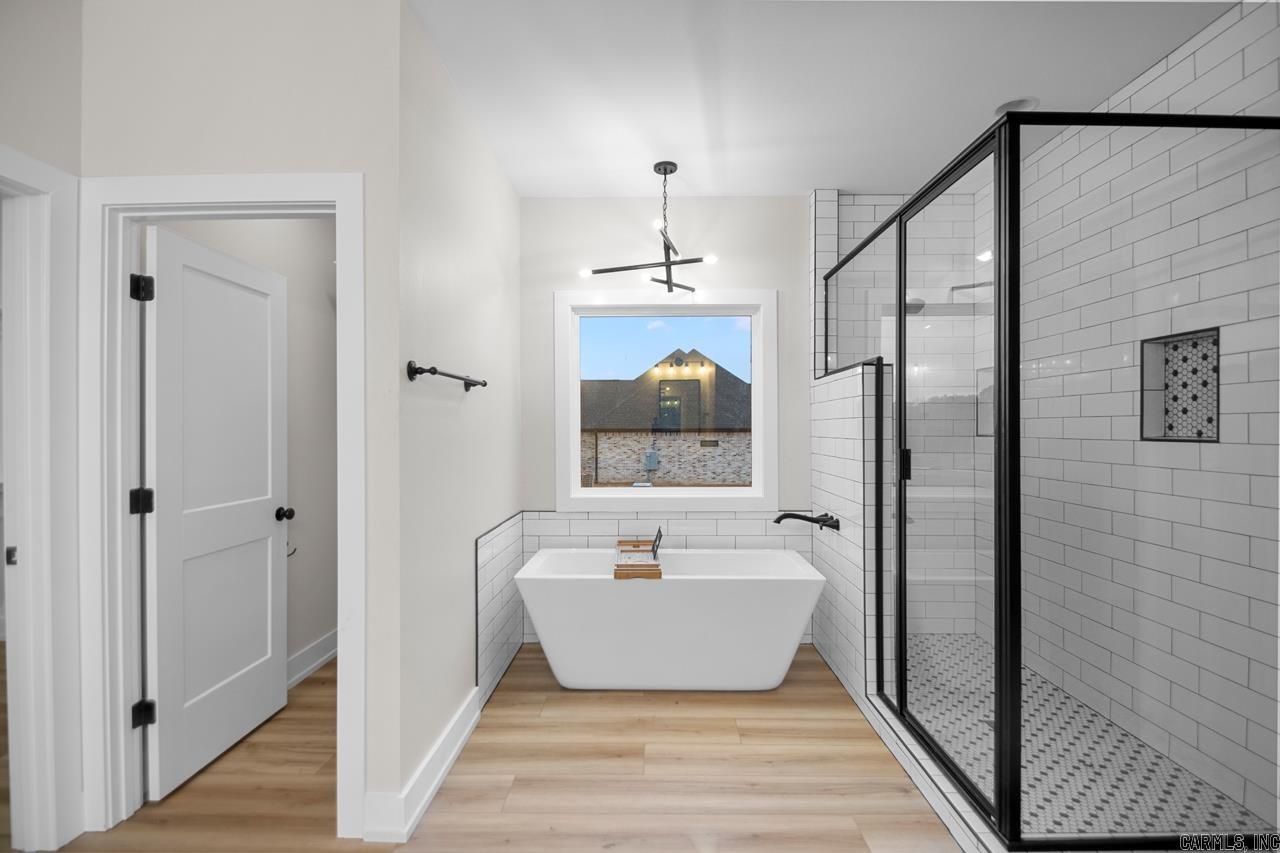 OAK TREE SOUTH - Residential