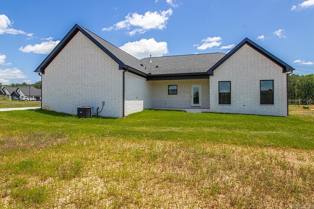 OAK TREE SOUTH - Residential