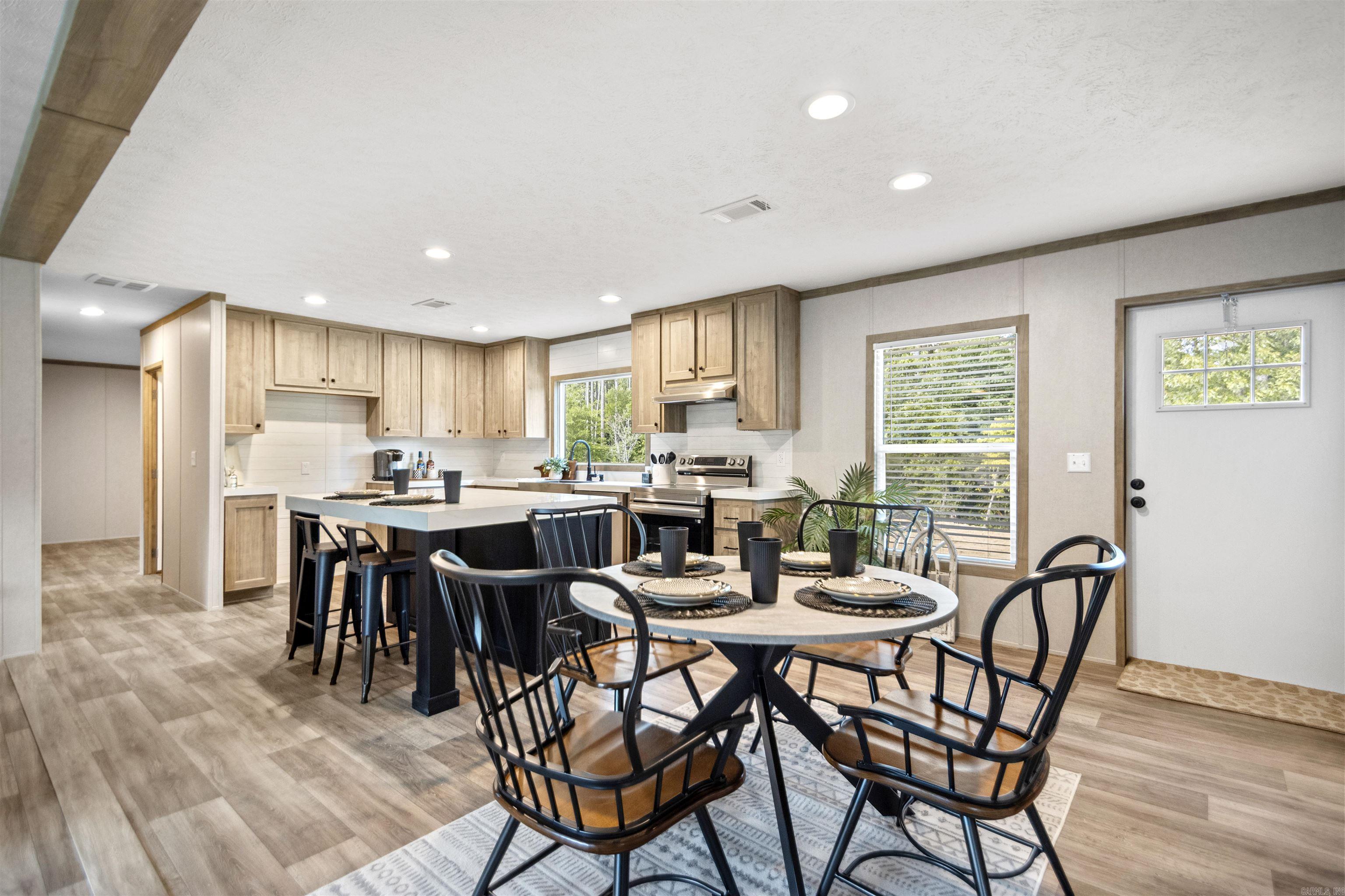 MOUNTAIN PINE ESTATES - Residential