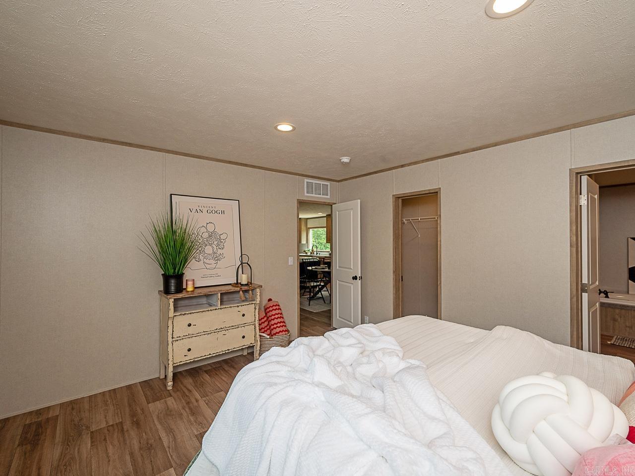 MOUNTAIN PINE ESTATES - Residential