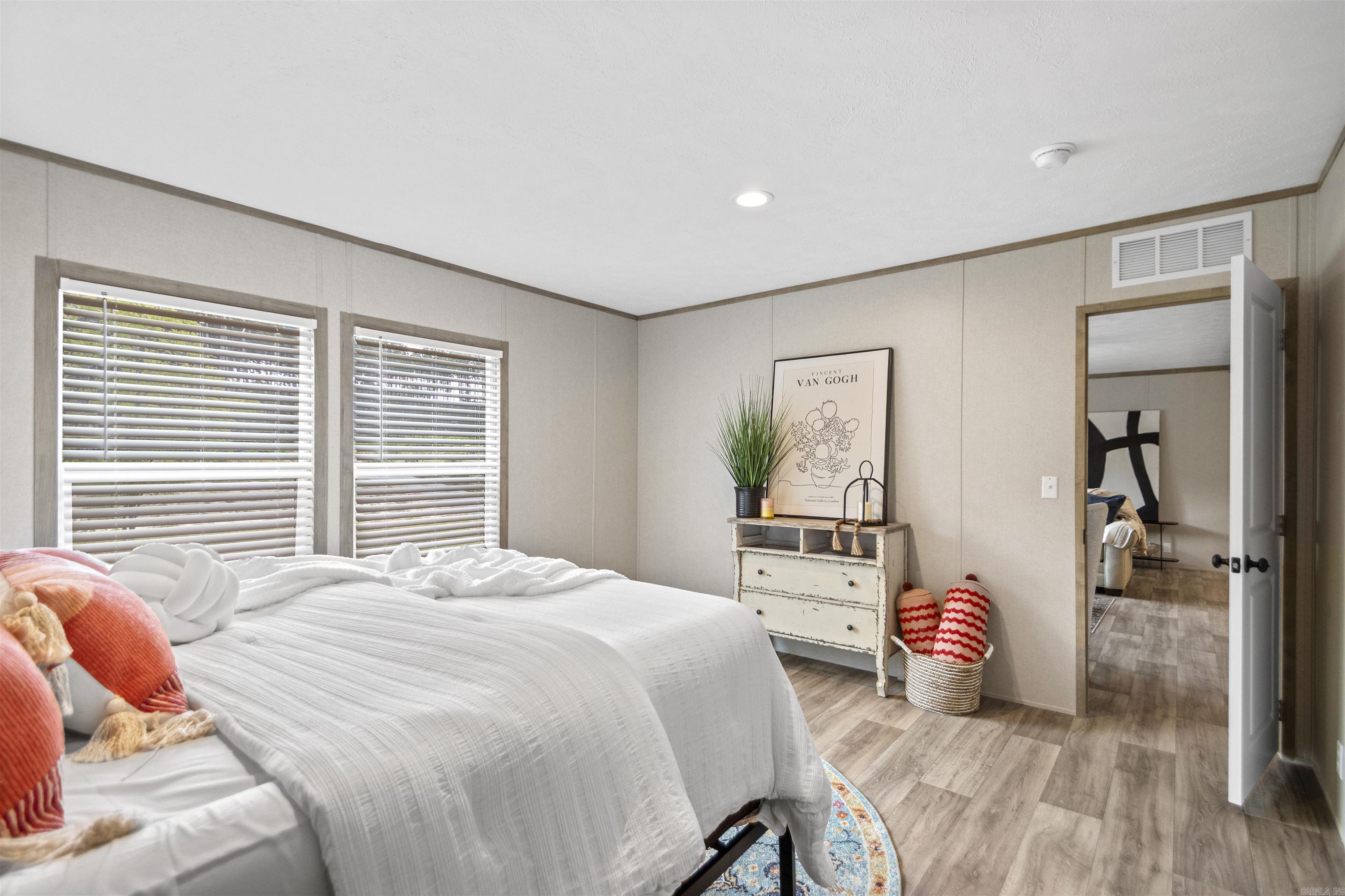 MOUNTAIN PINE ESTATES - Residential