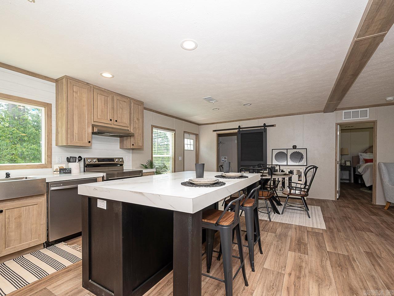 MOUNTAIN PINE ESTATES - Residential