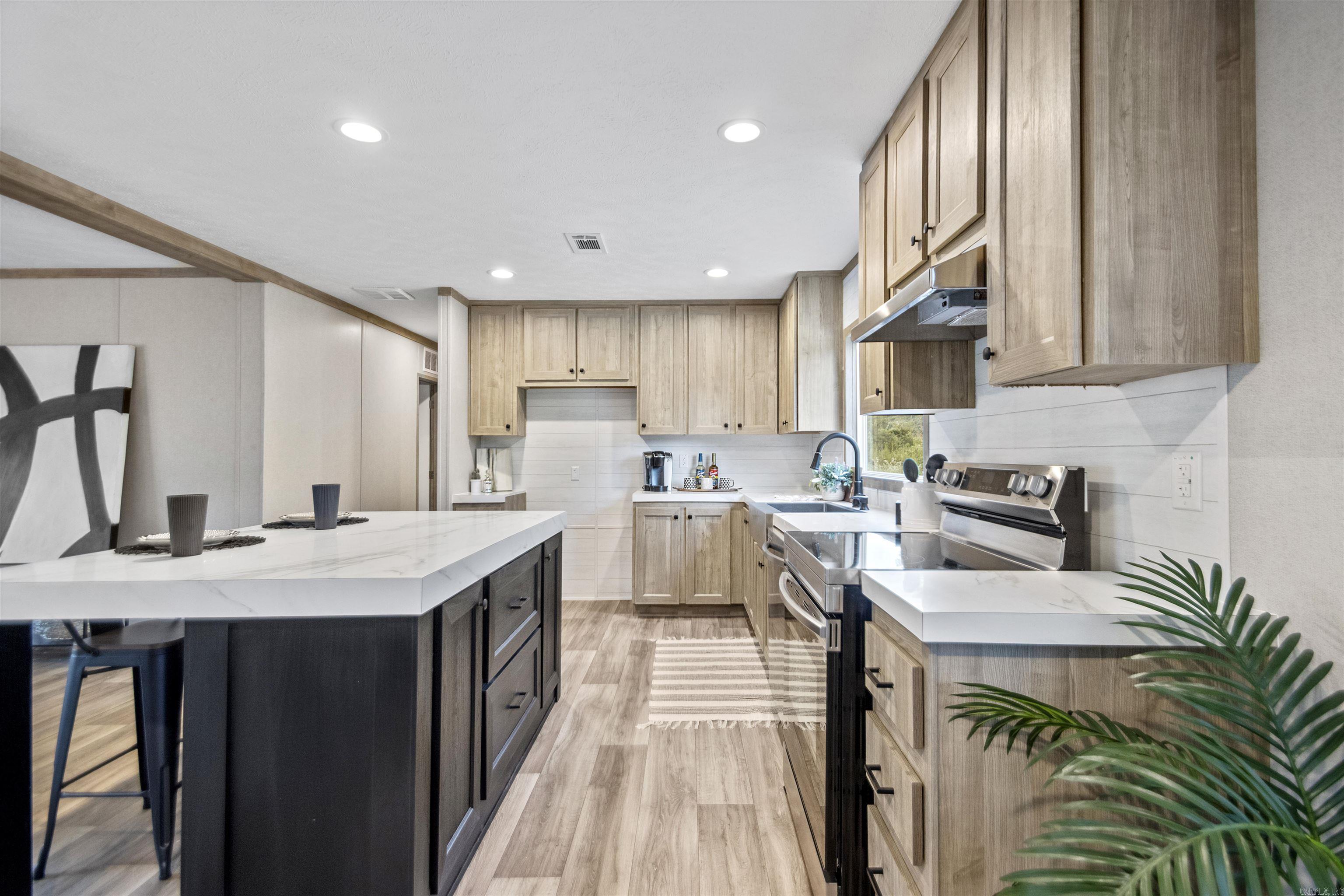 MOUNTAIN PINE ESTATES - Residential