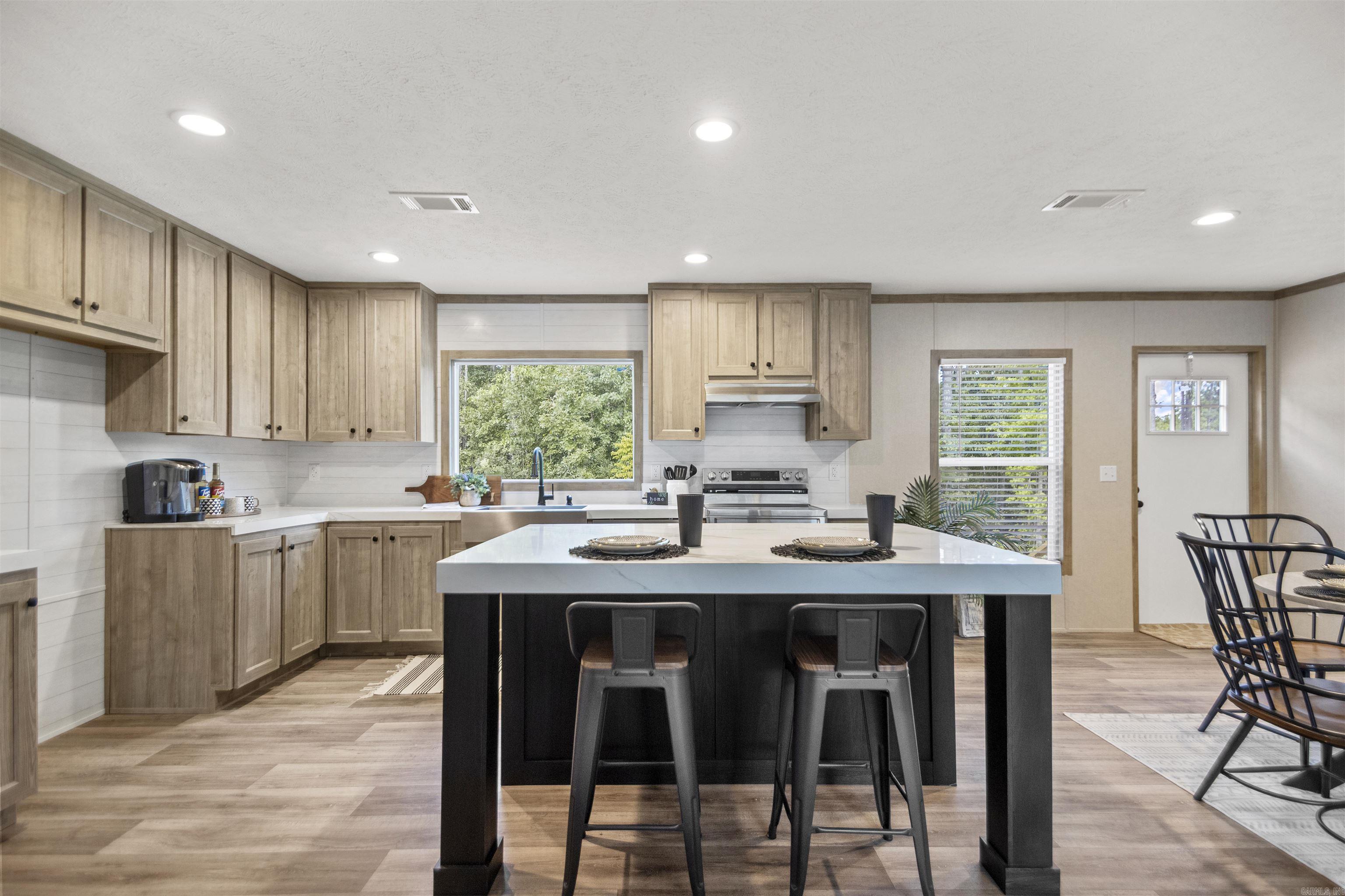 MOUNTAIN PINE ESTATES - Residential