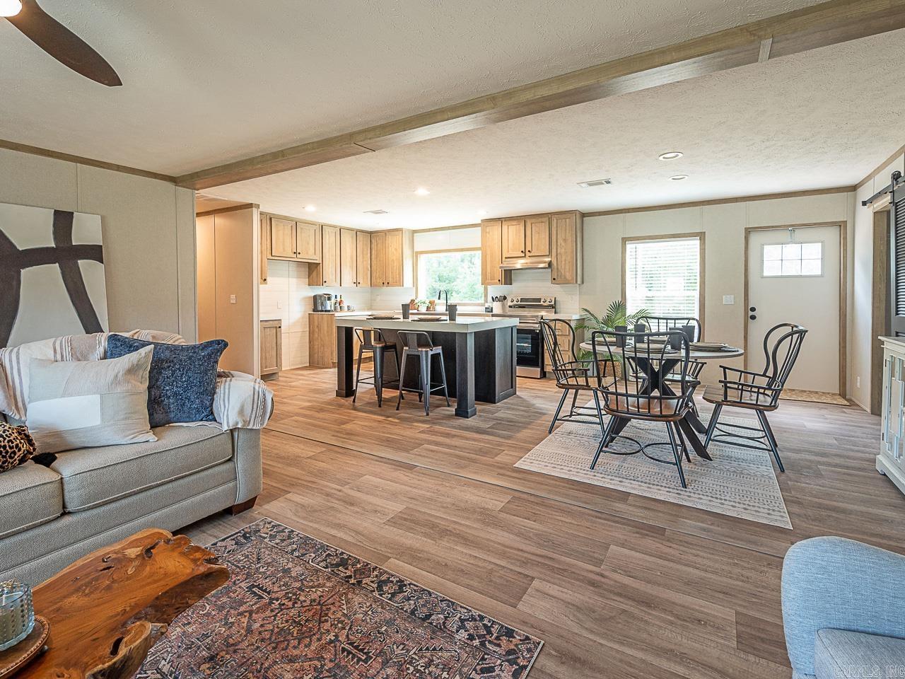 MOUNTAIN PINE ESTATES - Residential