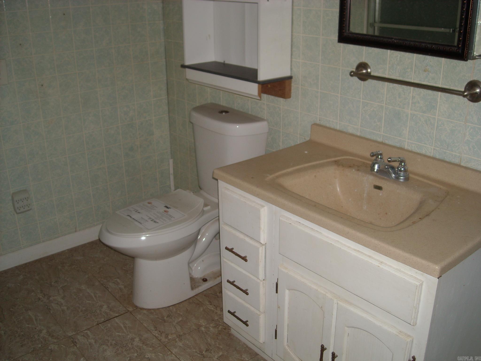 SCHOOL -STRONG - Residential