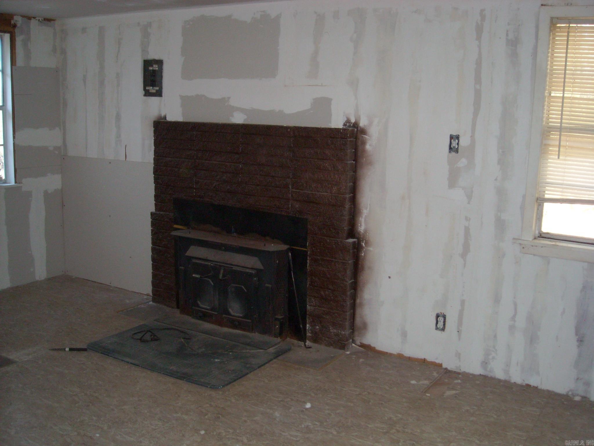 SCHOOL -STRONG - Residential