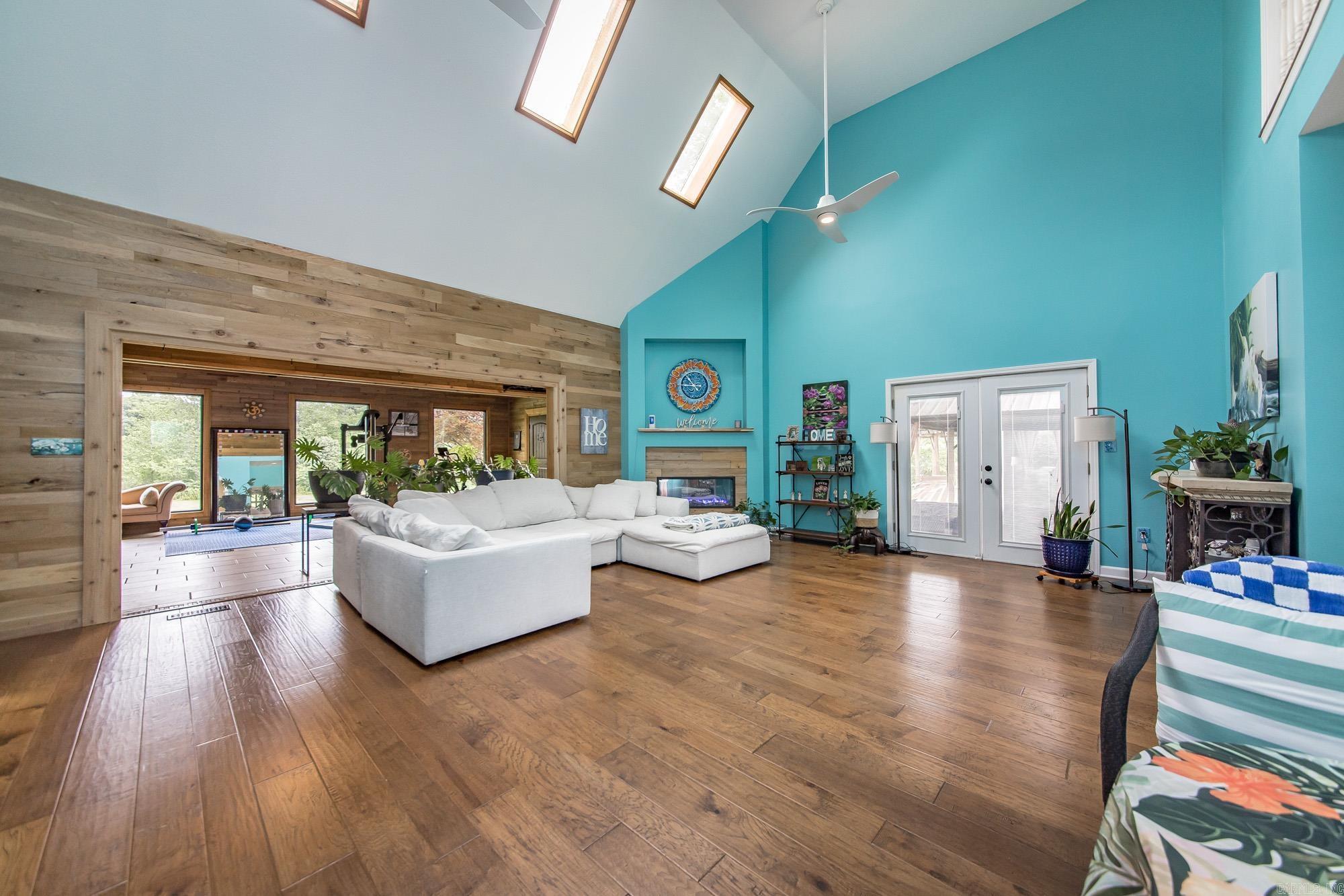 SEARCY LANDING - Residential