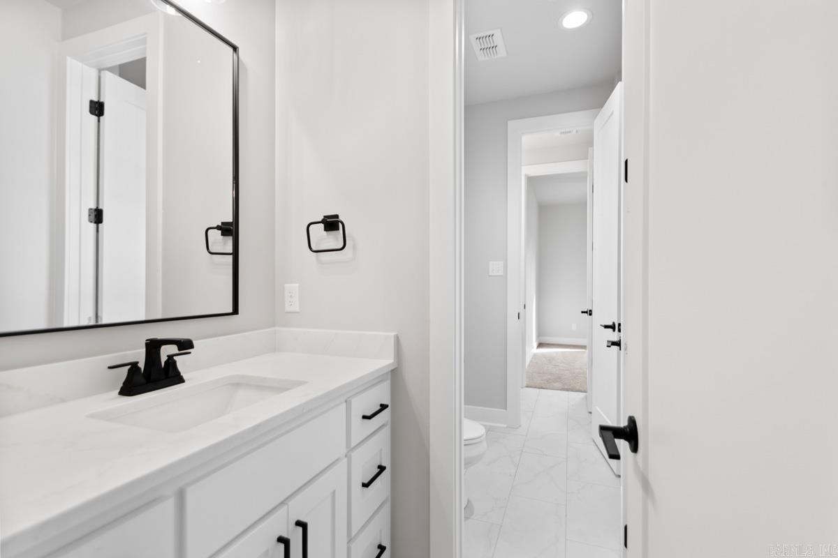 AVILLA MANOR - Residential