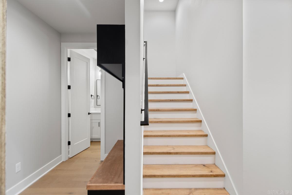 AVILLA MANOR - Residential