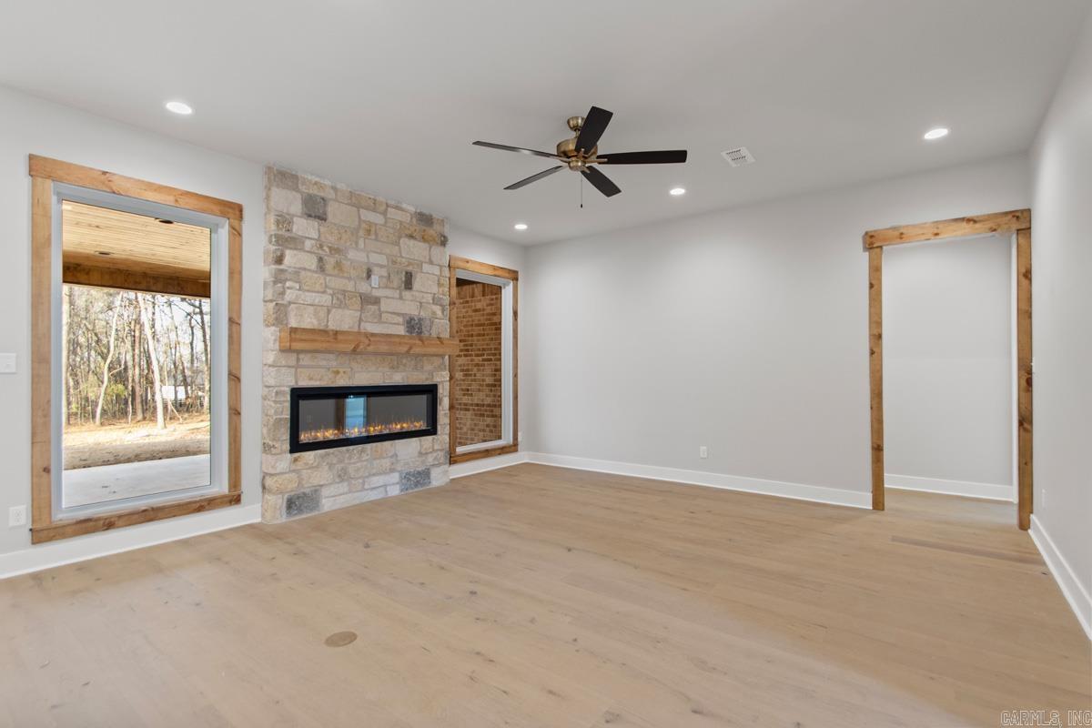 AVILLA MANOR - Residential