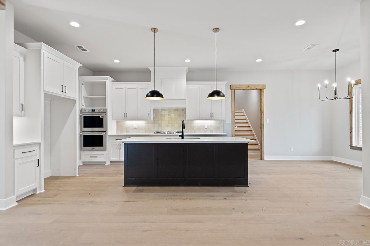 AVILLA MANOR - Residential