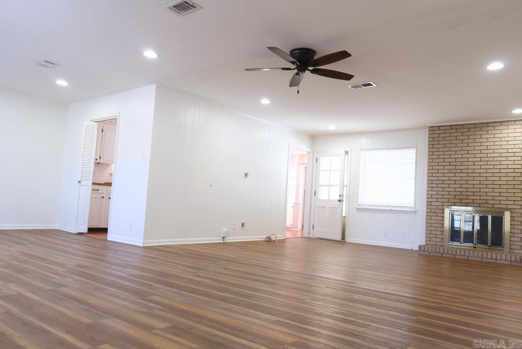 STURBRIDGE - Residential