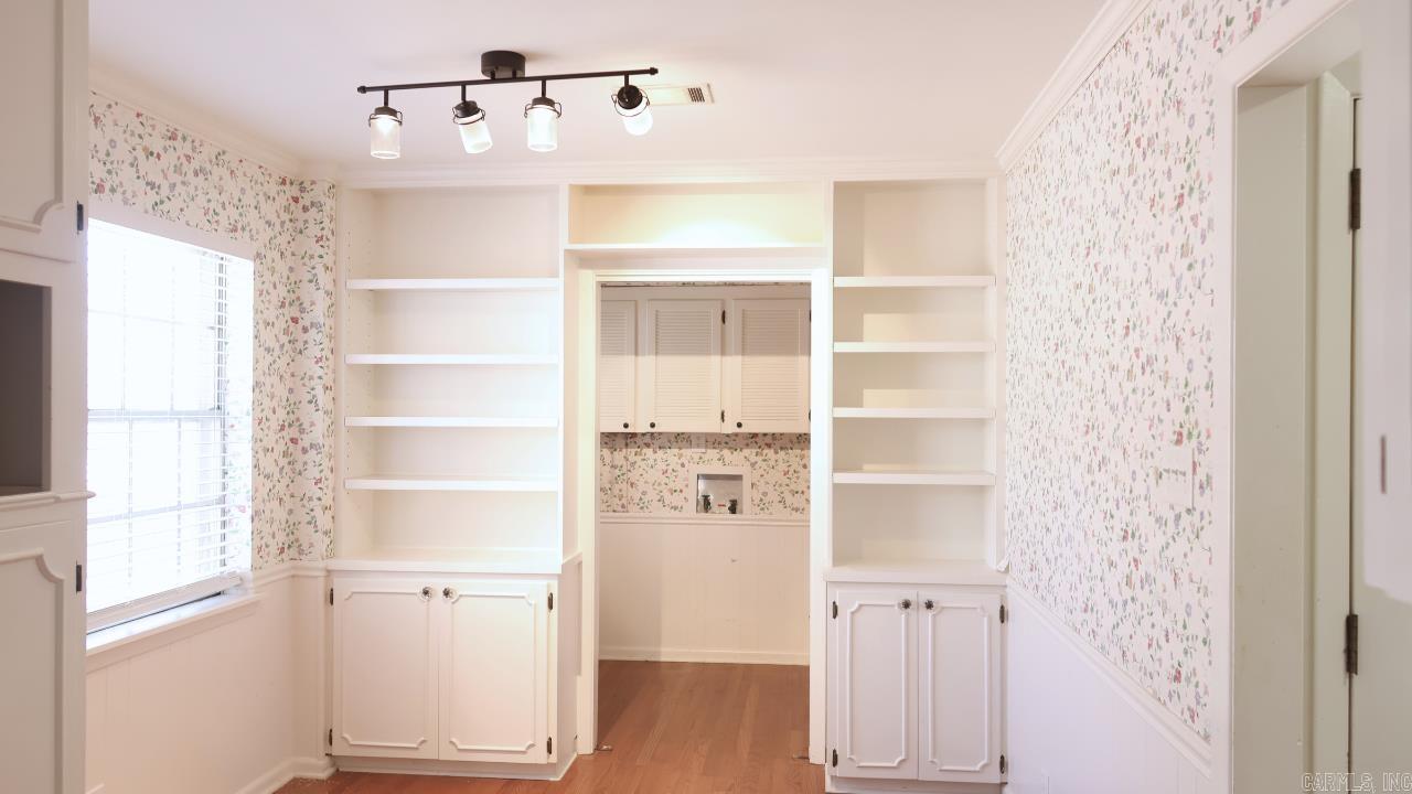 STURBRIDGE - Residential