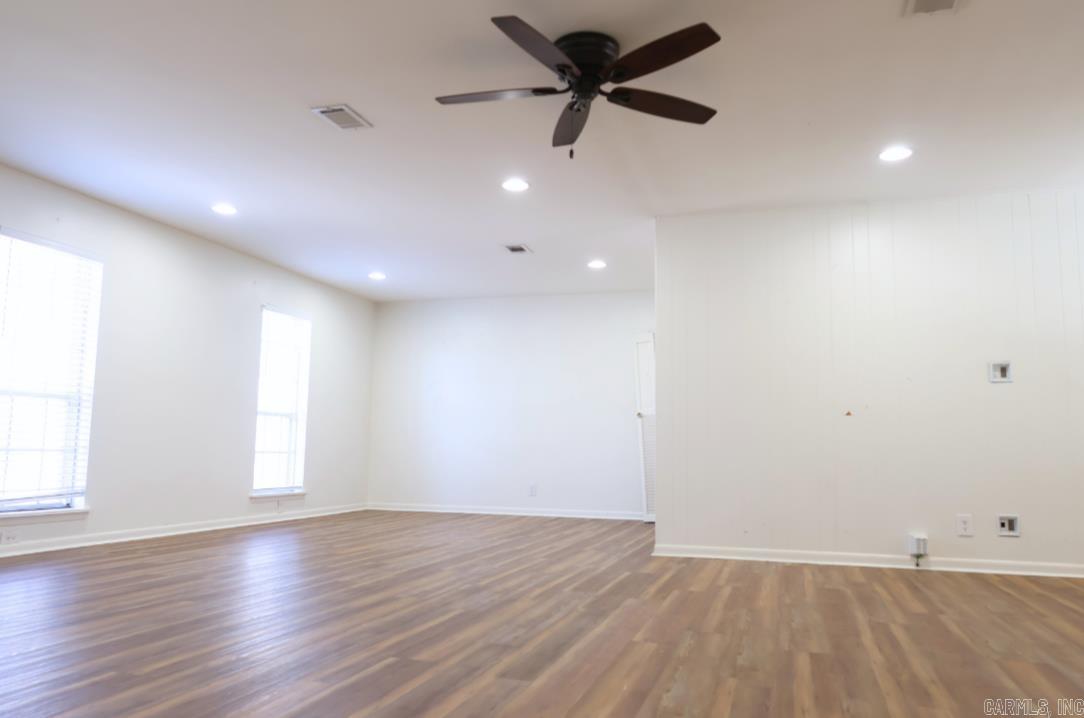 STURBRIDGE - Residential