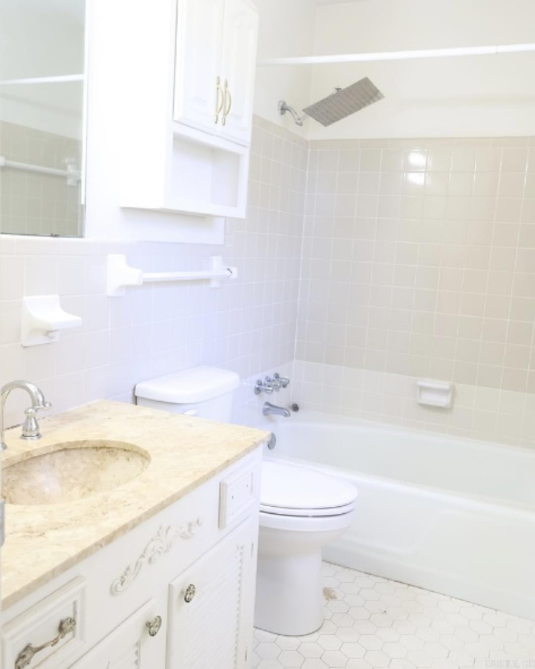 STURBRIDGE - Residential