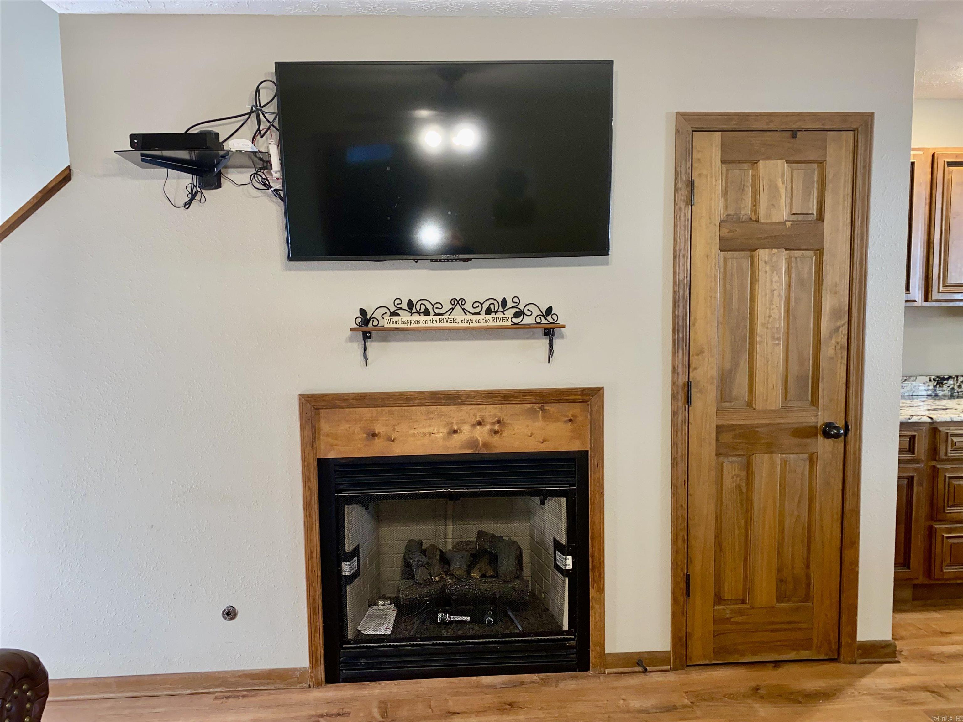 SWINGING BRIDGE VILLAGE - Residential