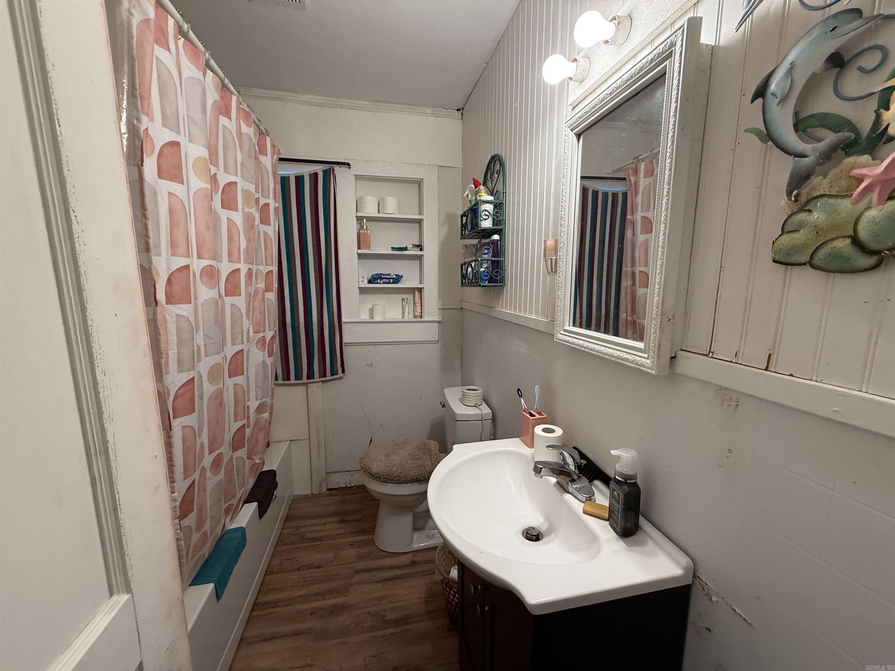 Twin Oaks - Residential