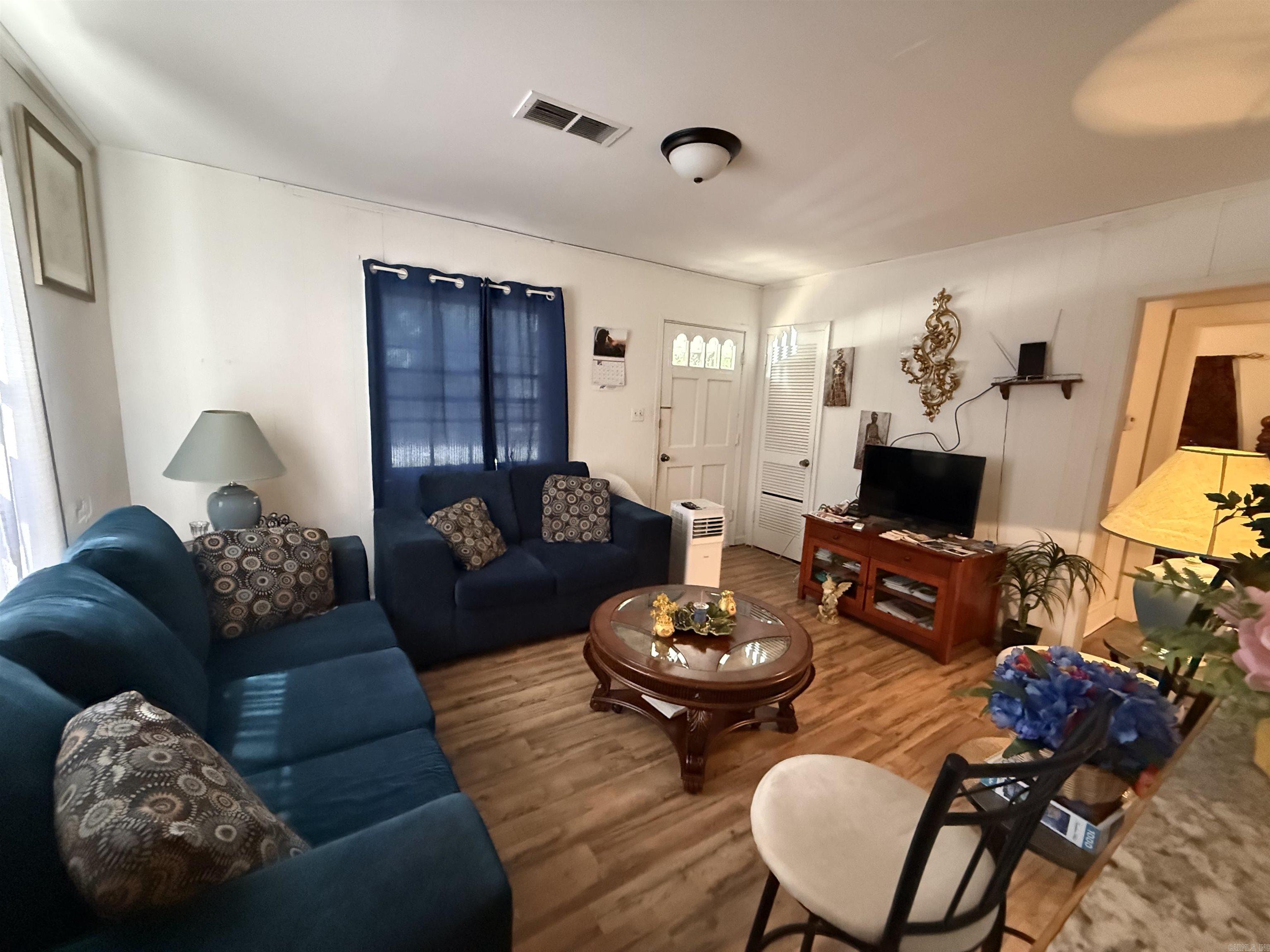 Twin Oaks - Residential