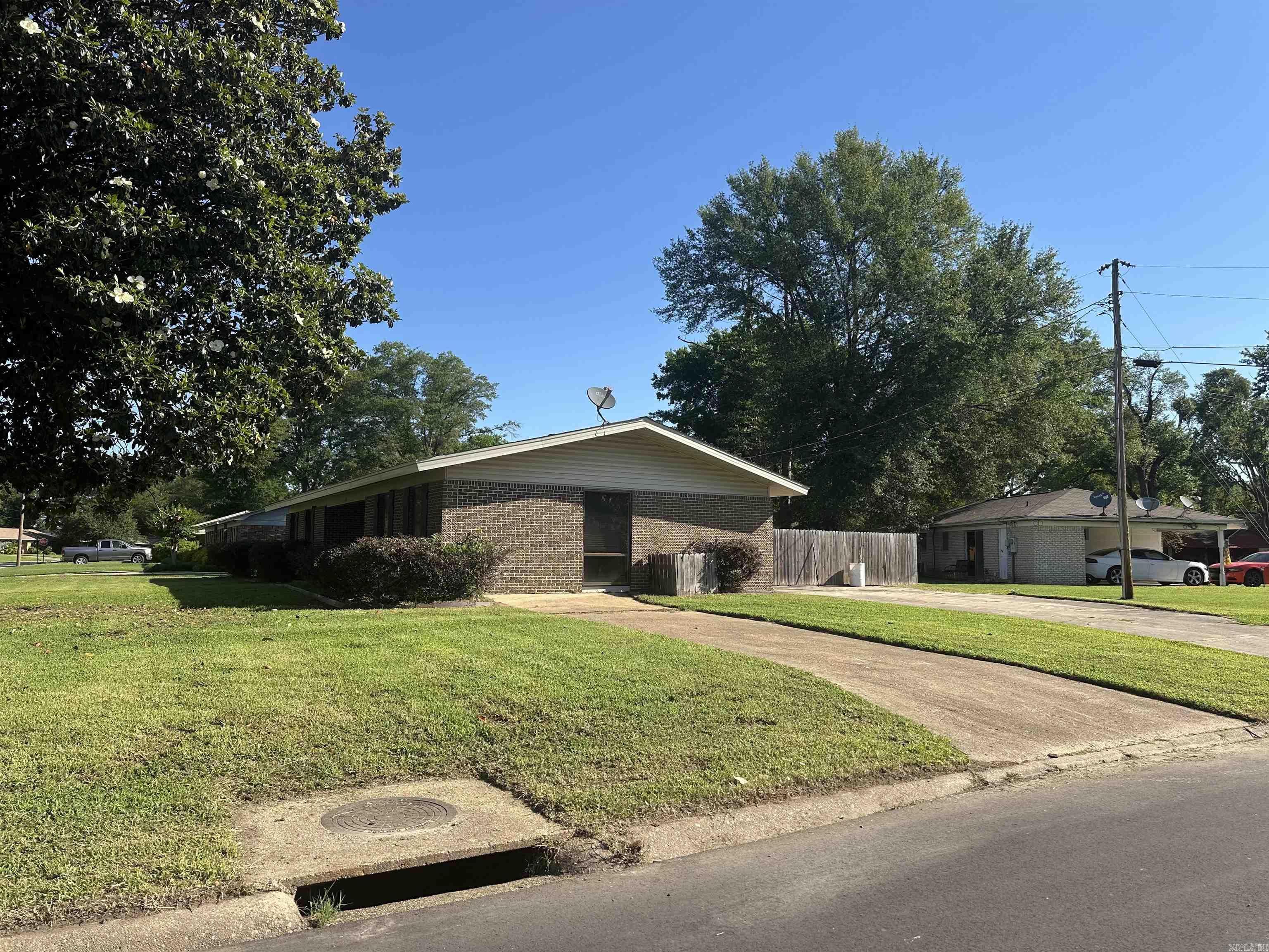 OAK PARK - Residential