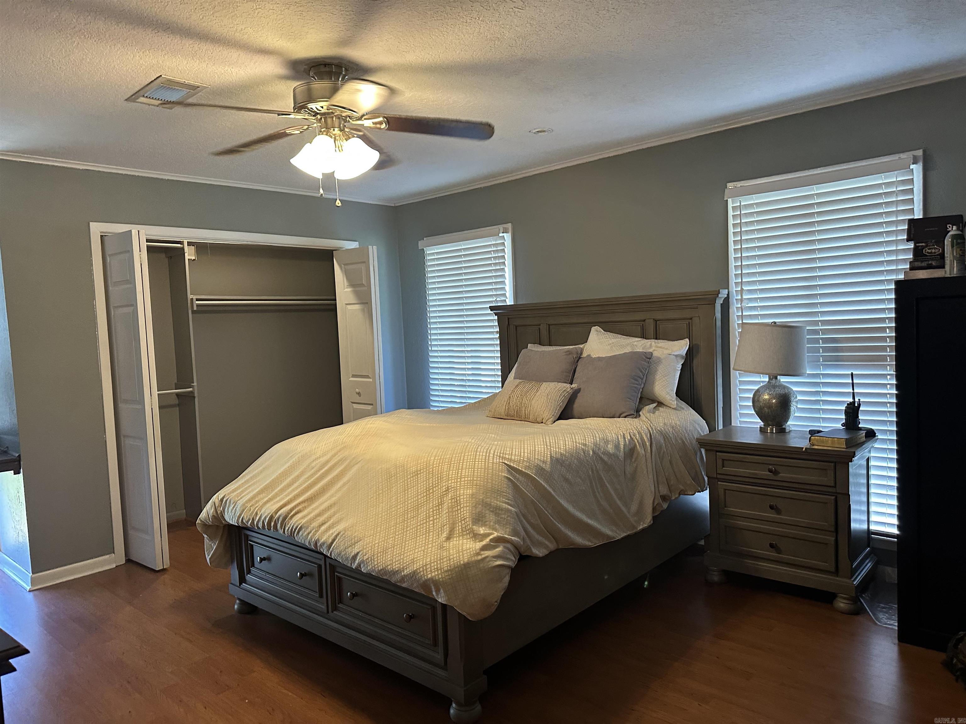 OAK PARK - Residential