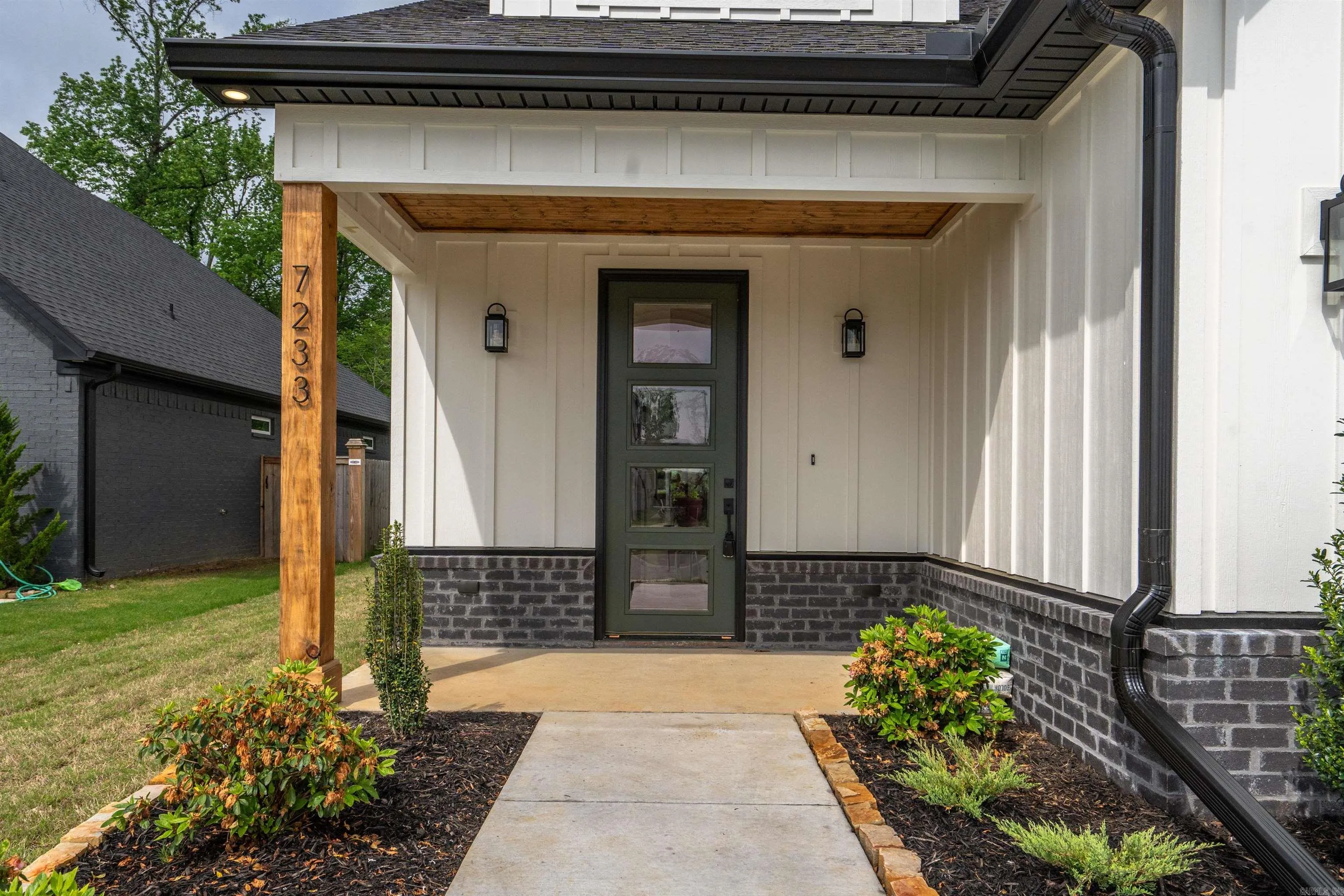 Benton, Arkansas 72019, United States, 4 Bedrooms Bedrooms, ,4 BathroomsBathrooms,Residential,Active,31681