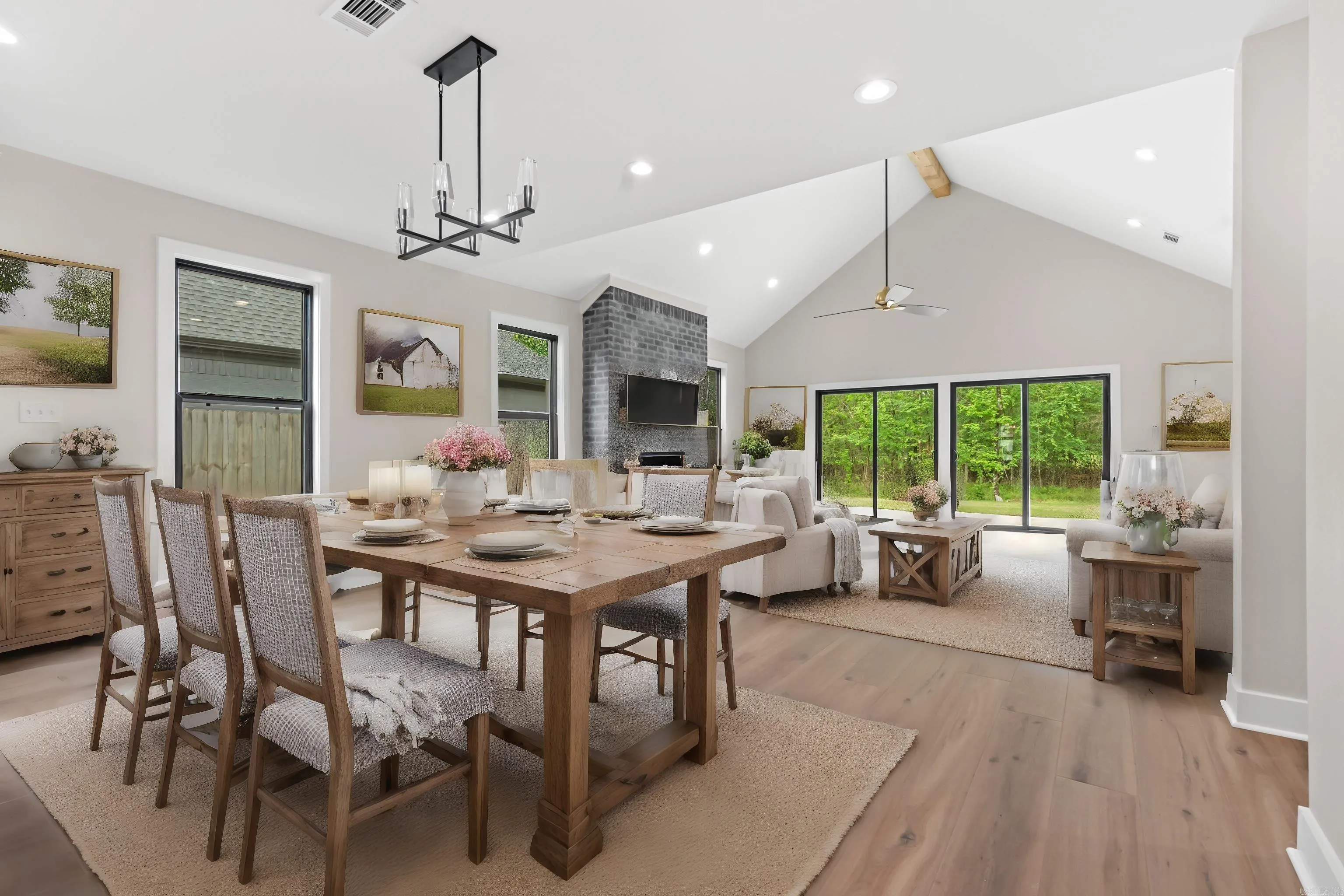 Benton, Arkansas 72019, United States, 4 Bedrooms Bedrooms, ,4 BathroomsBathrooms,Residential,Active,31681