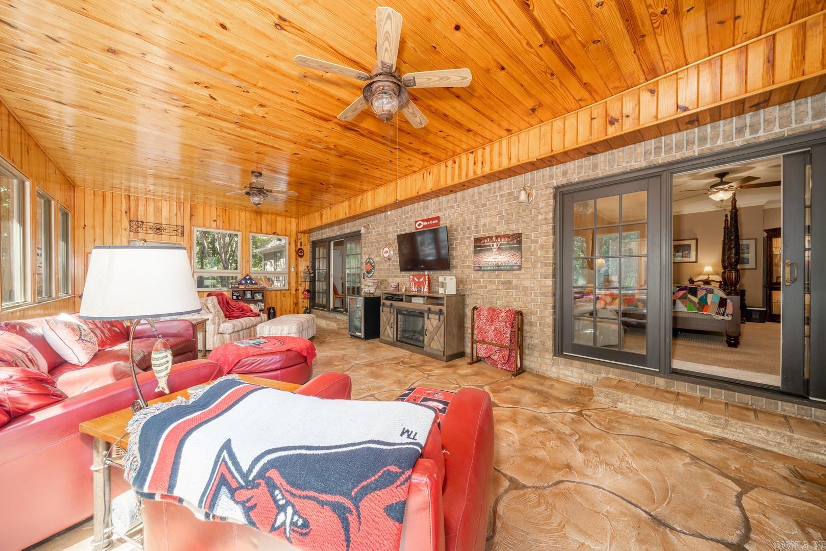 TURTLE BAY AT DRIFTWOOD POINT - Residential