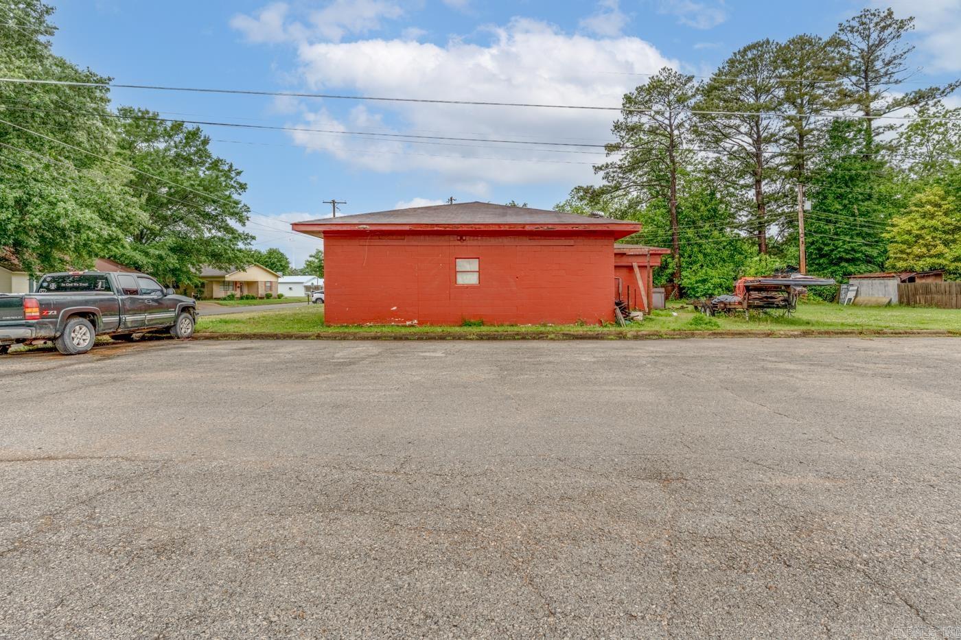 Metes & Bounds - Commercial Sale