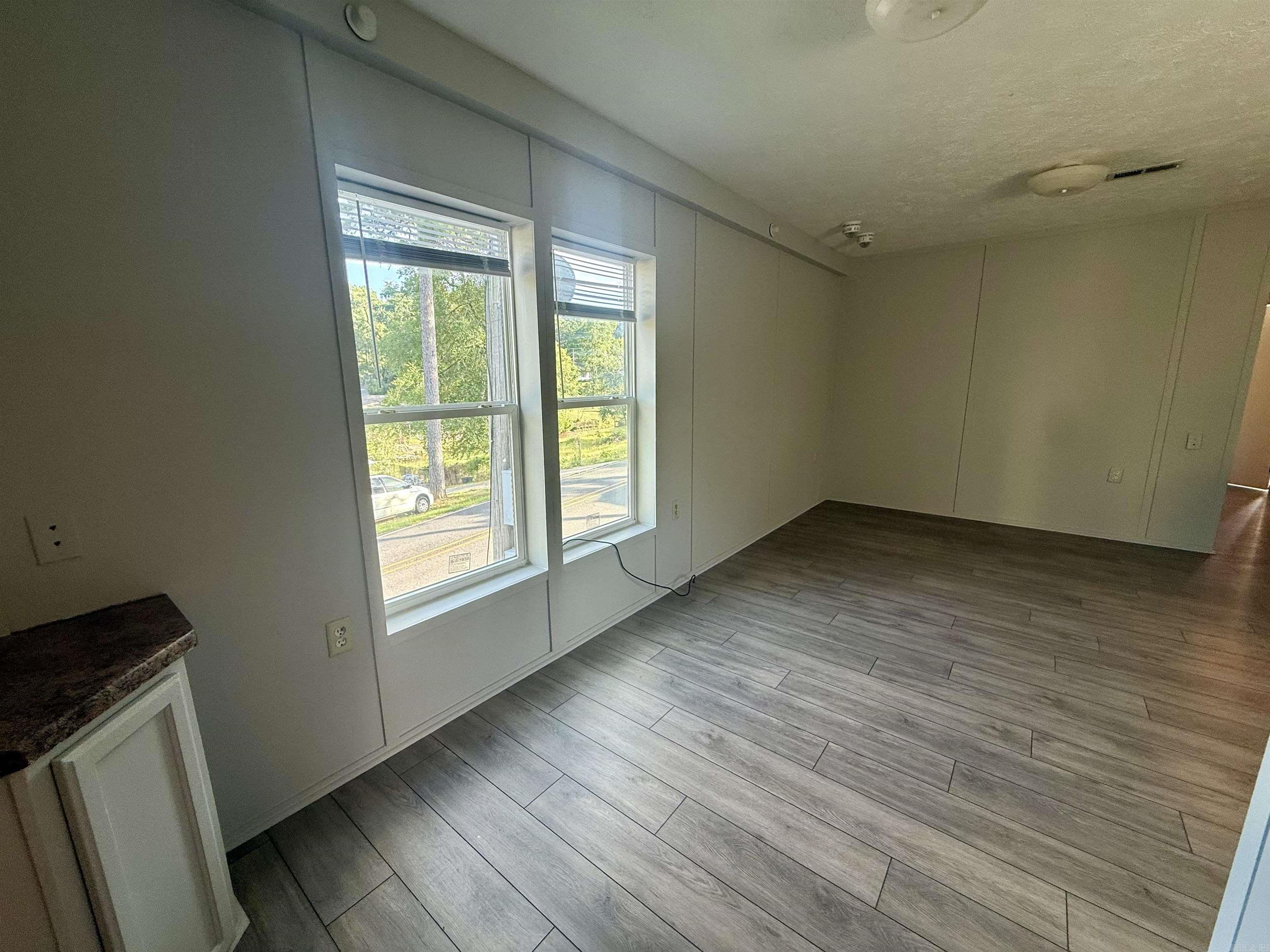 Houser-Bandy - Residential Lease