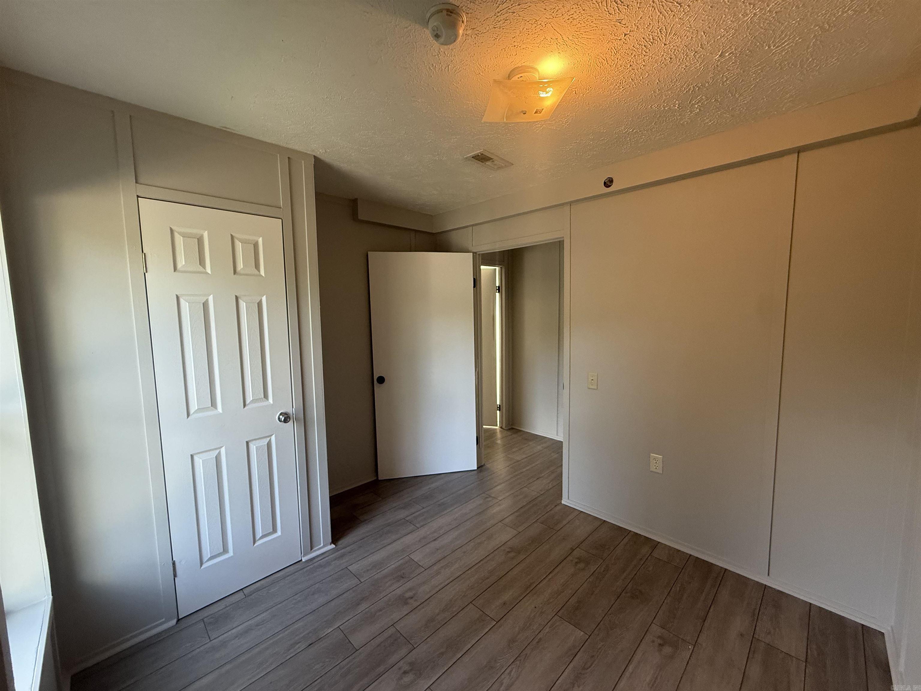 Houser-Bandy - Residential Lease