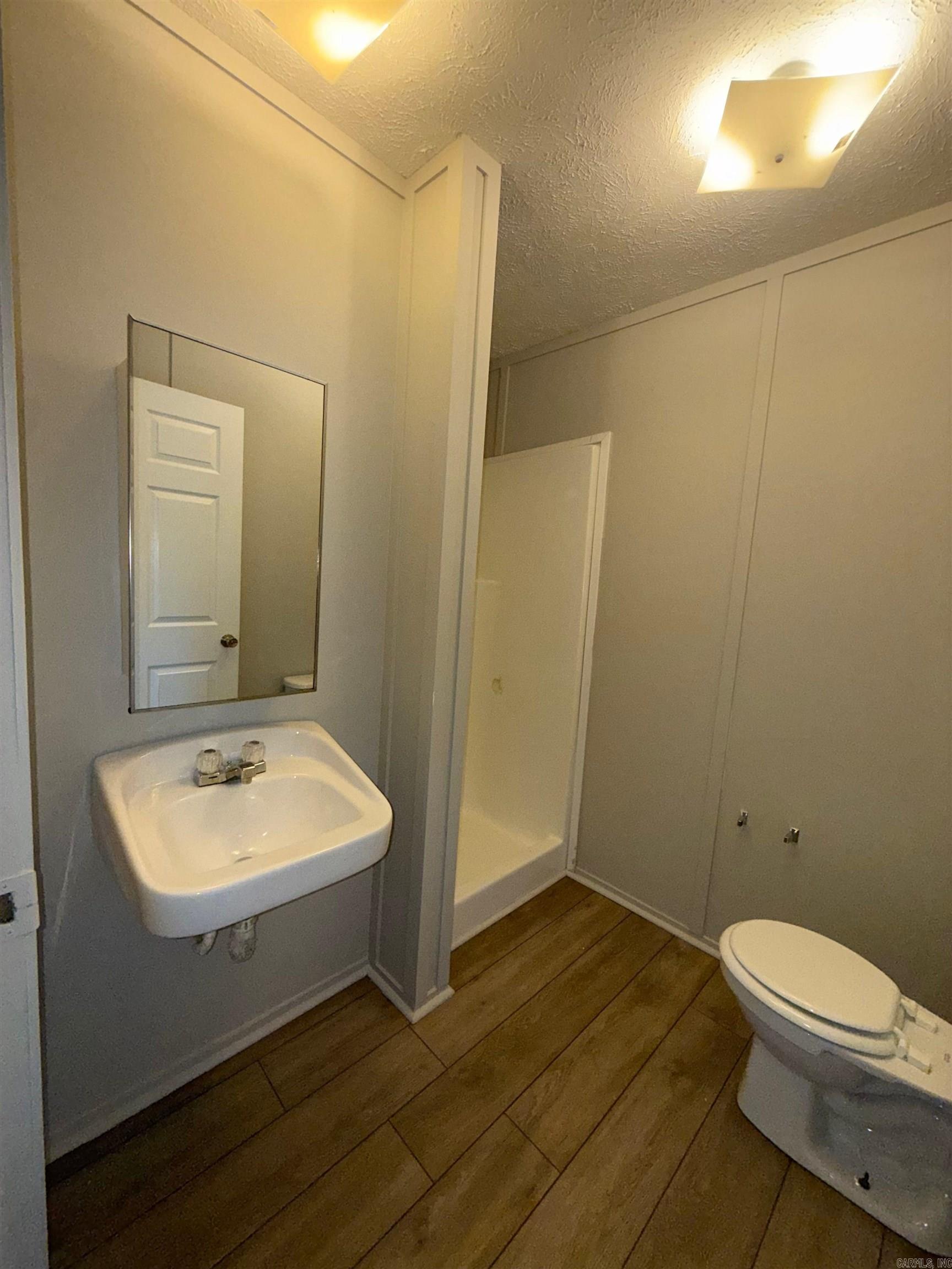 Houser-Bandy - Residential Lease