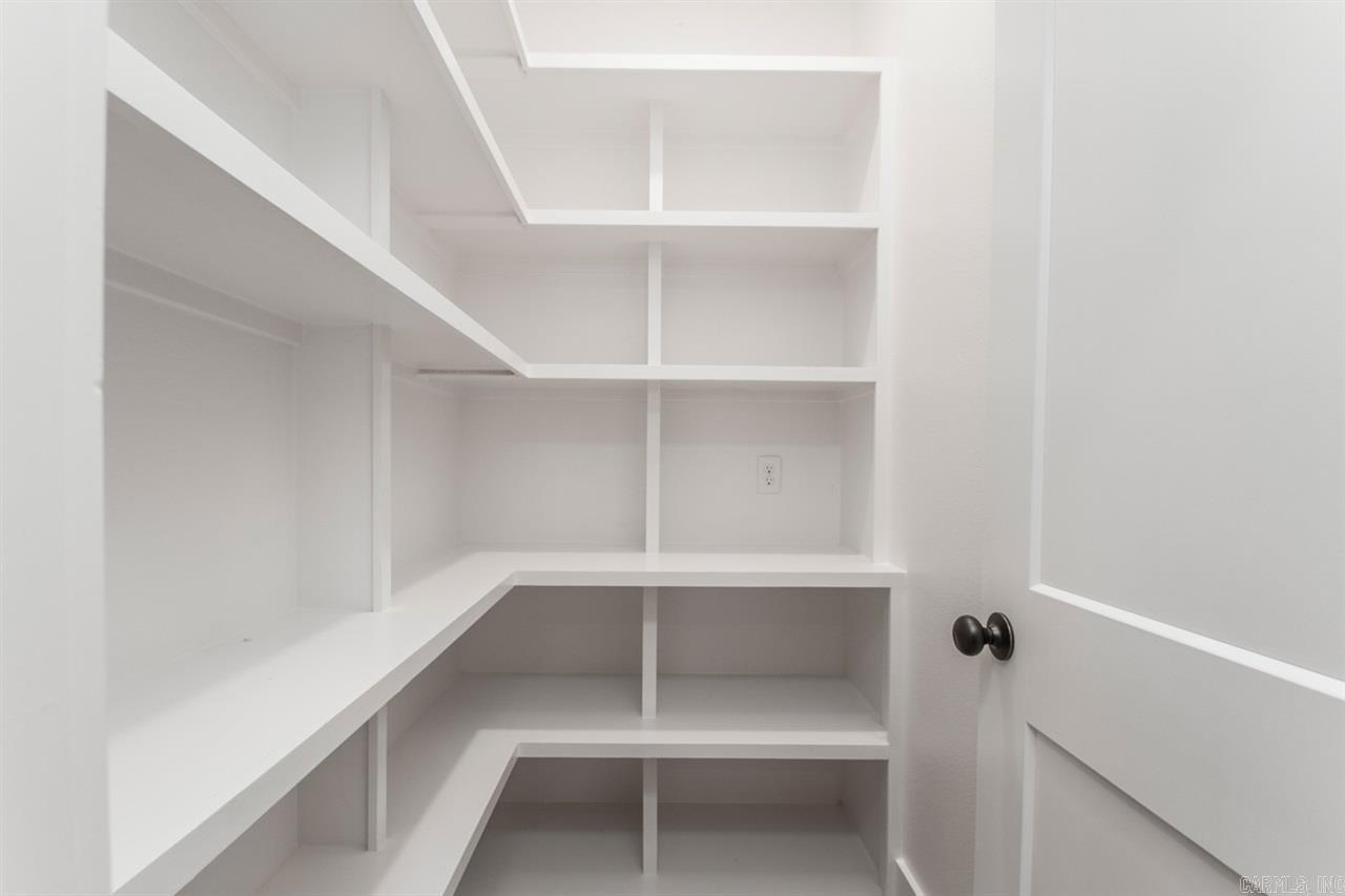 HURRICANE LAKE EST - Residential