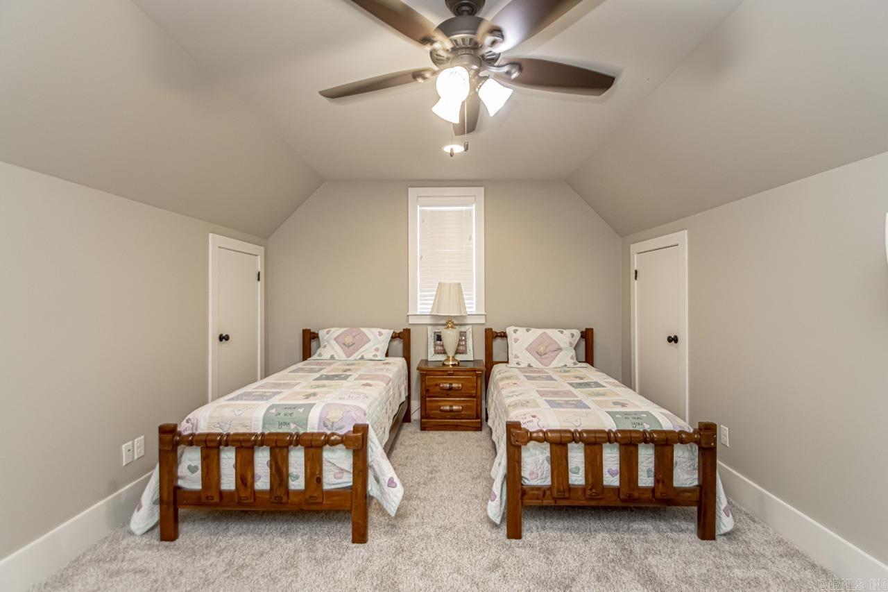 HURRICANE LAKE EST - Residential