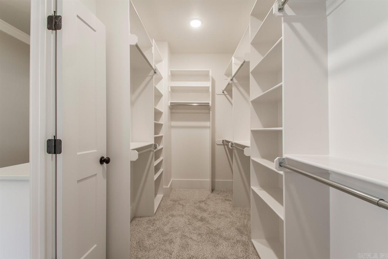 HURRICANE LAKE EST - Residential