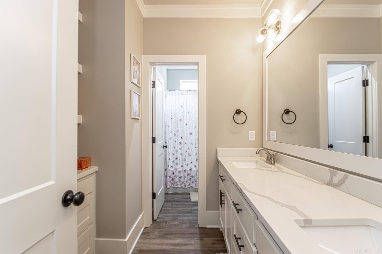 HURRICANE LAKE EST - Residential