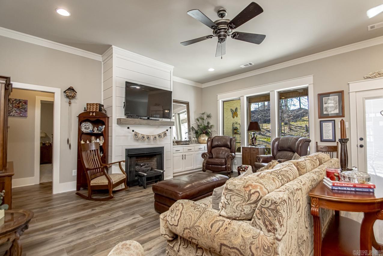 HURRICANE LAKE EST - Residential