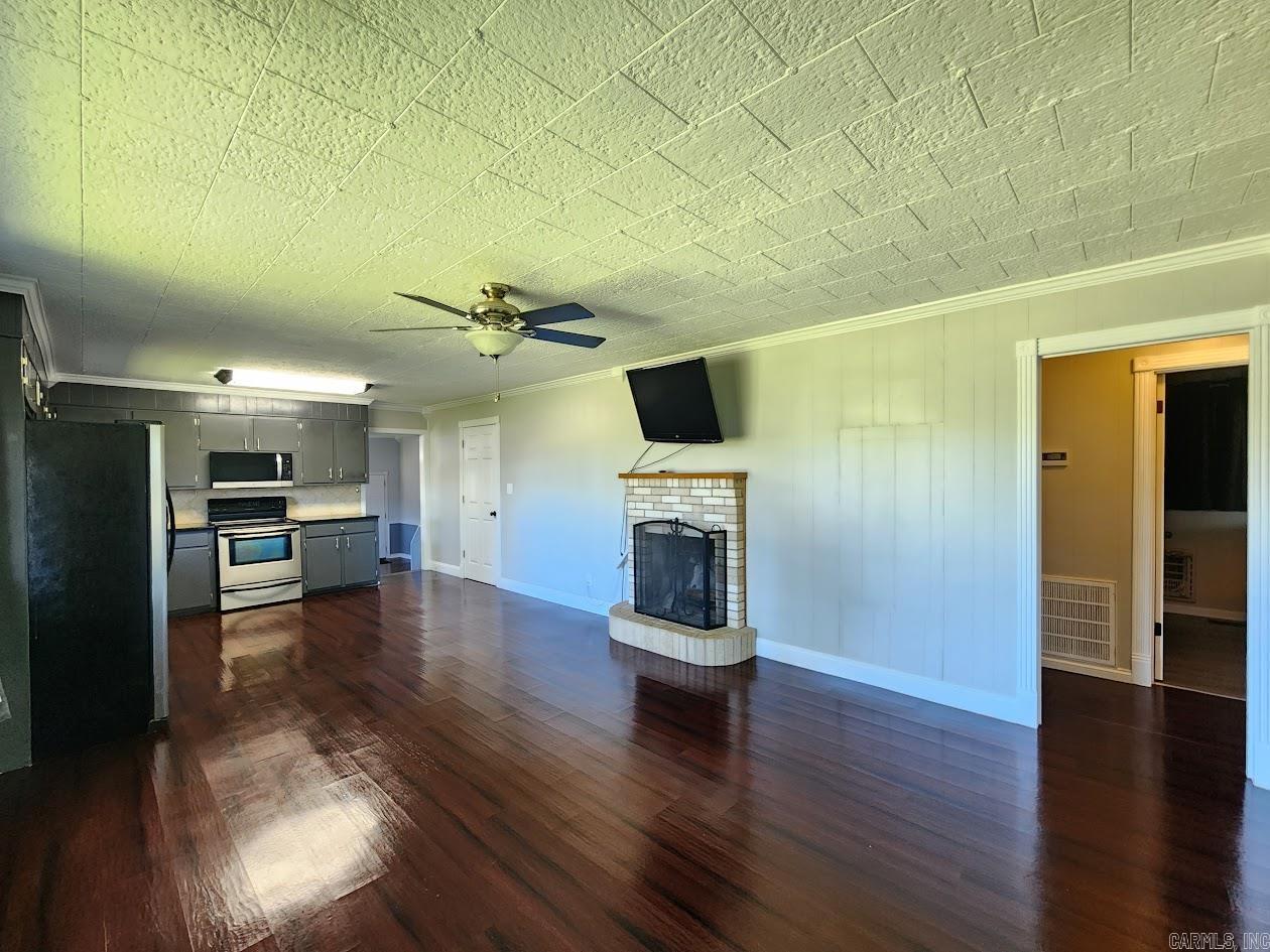 PARKERS CHAPEL - Residential