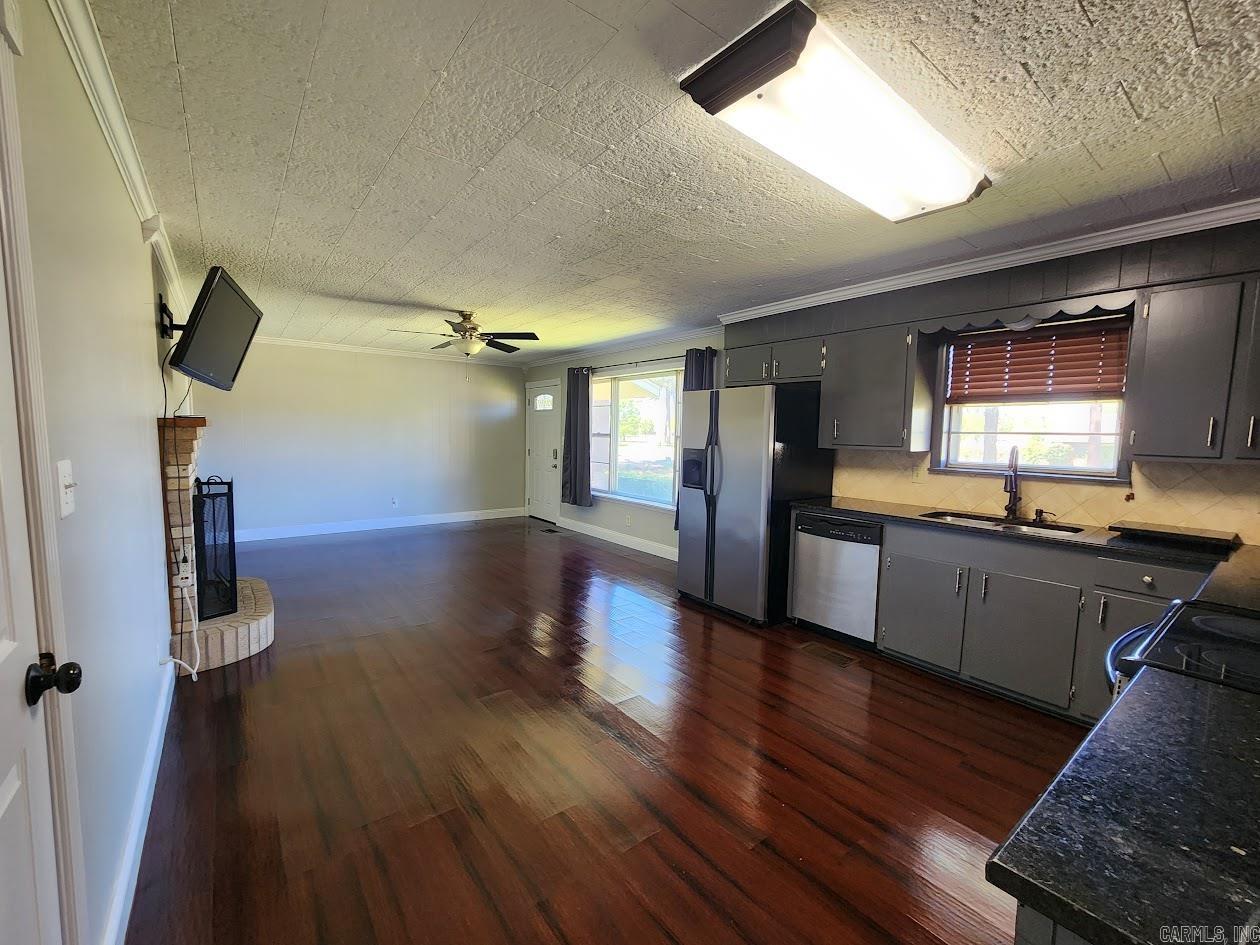 PARKERS CHAPEL - Residential