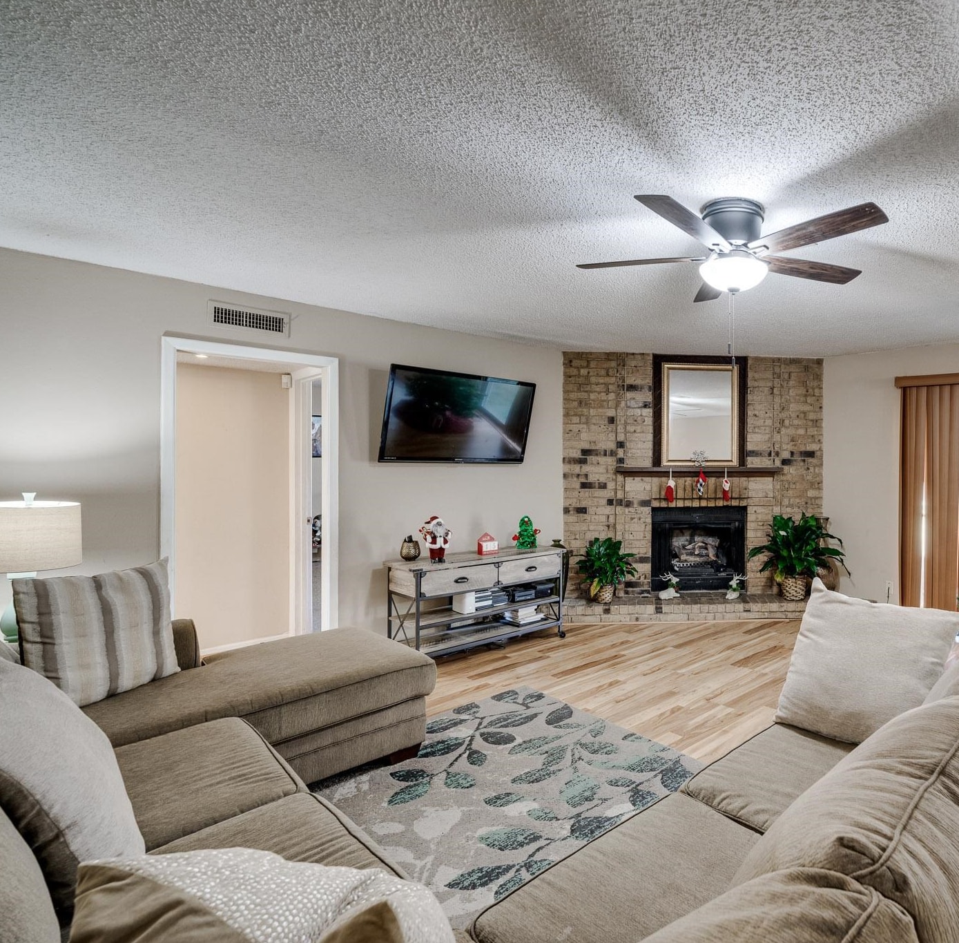 PECAN LAKE - Residential