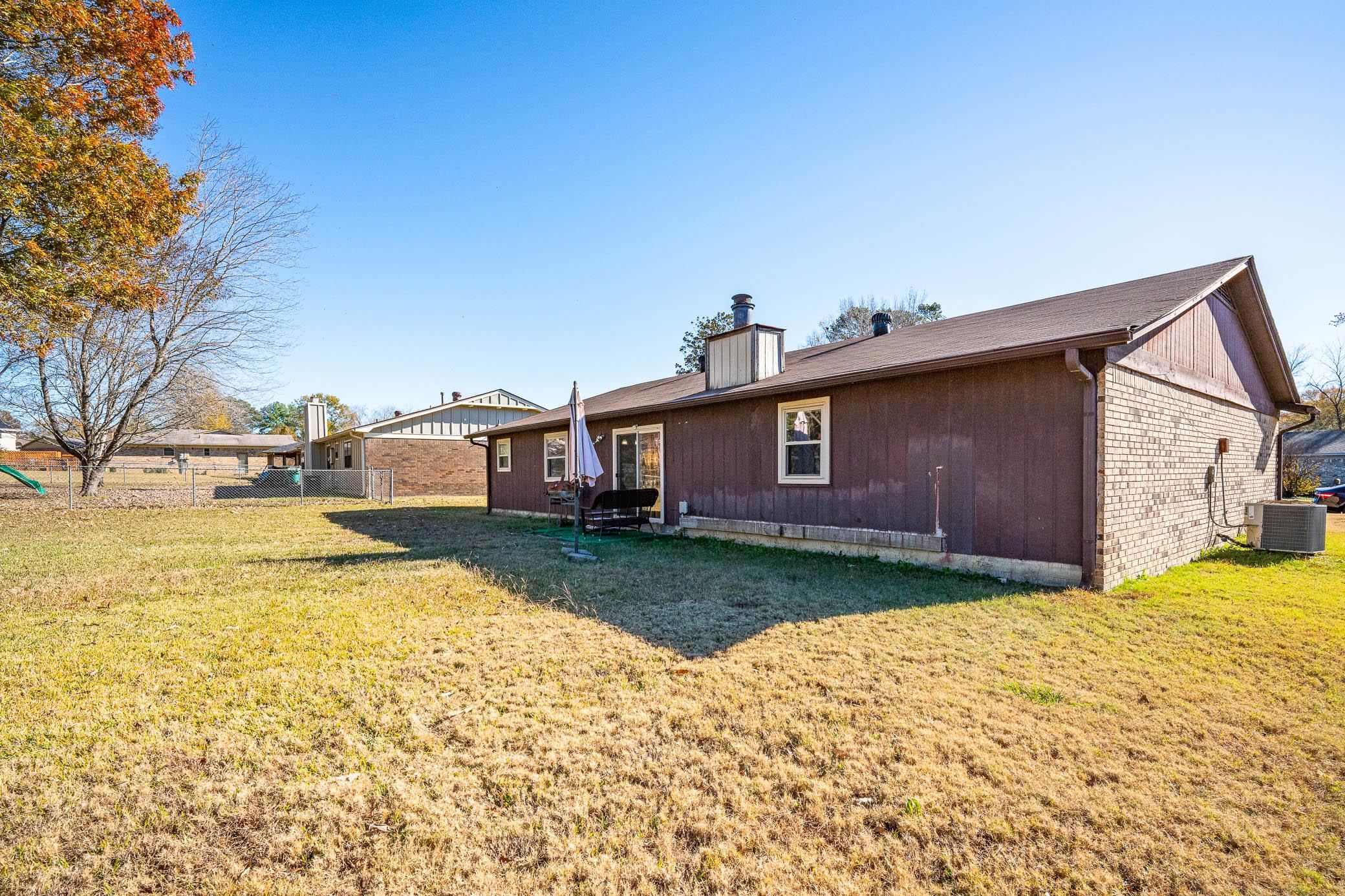 PECAN LAKE - Residential