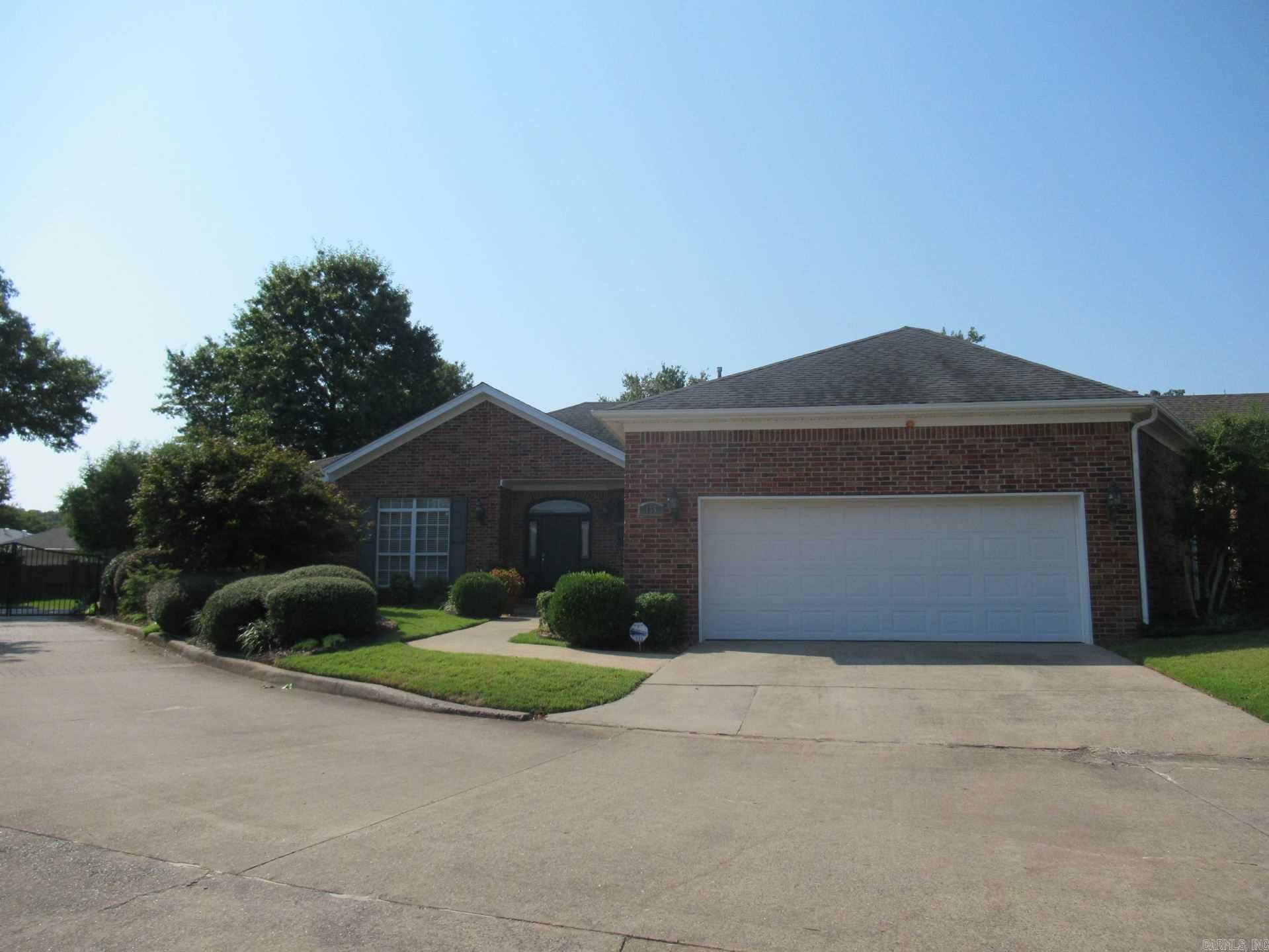 HUNTERS GREEN ESTATES - Residential