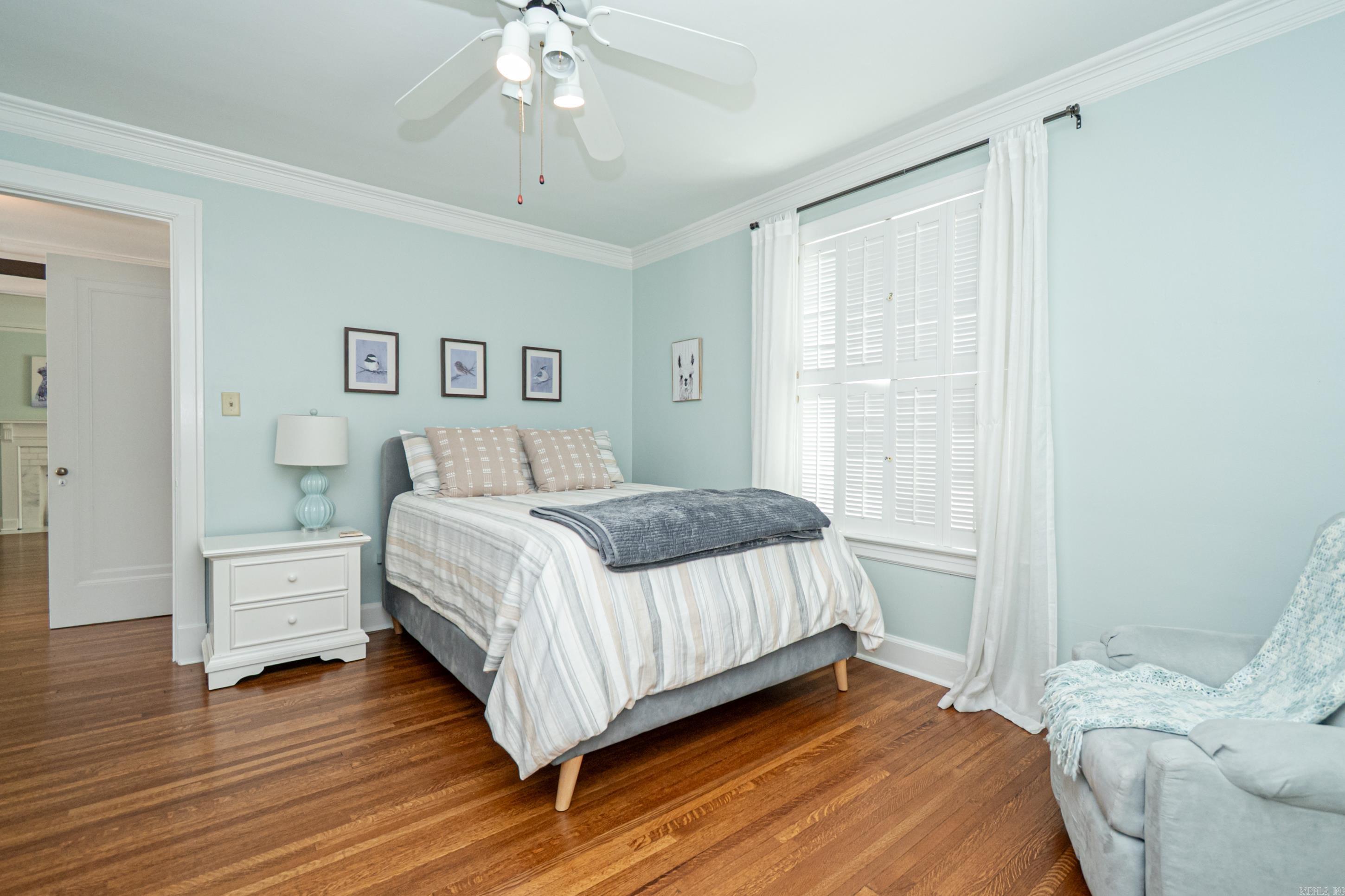 COUNTRY CLUB COLONY - Residential