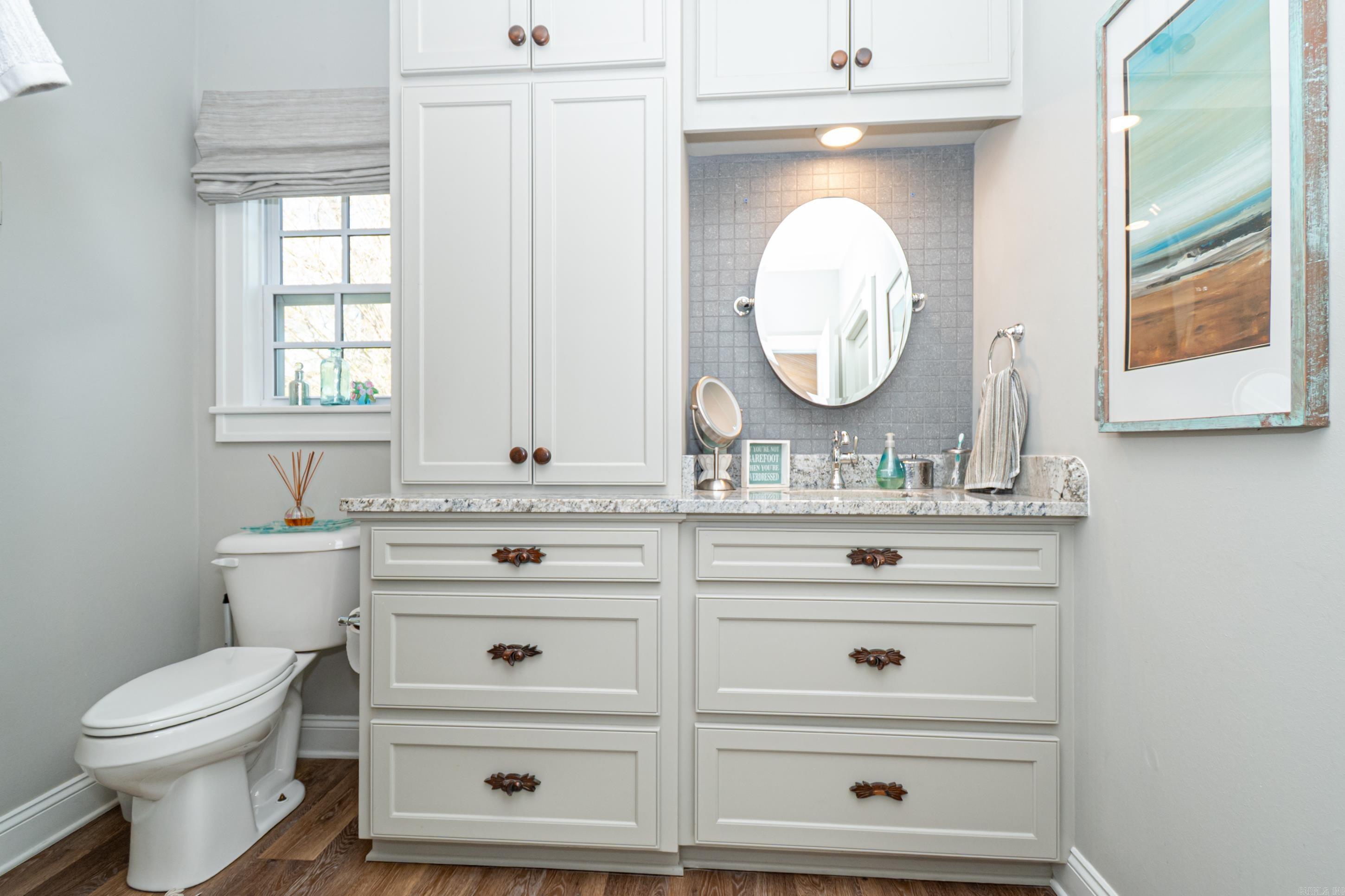 COUNTRY CLUB COLONY - Residential