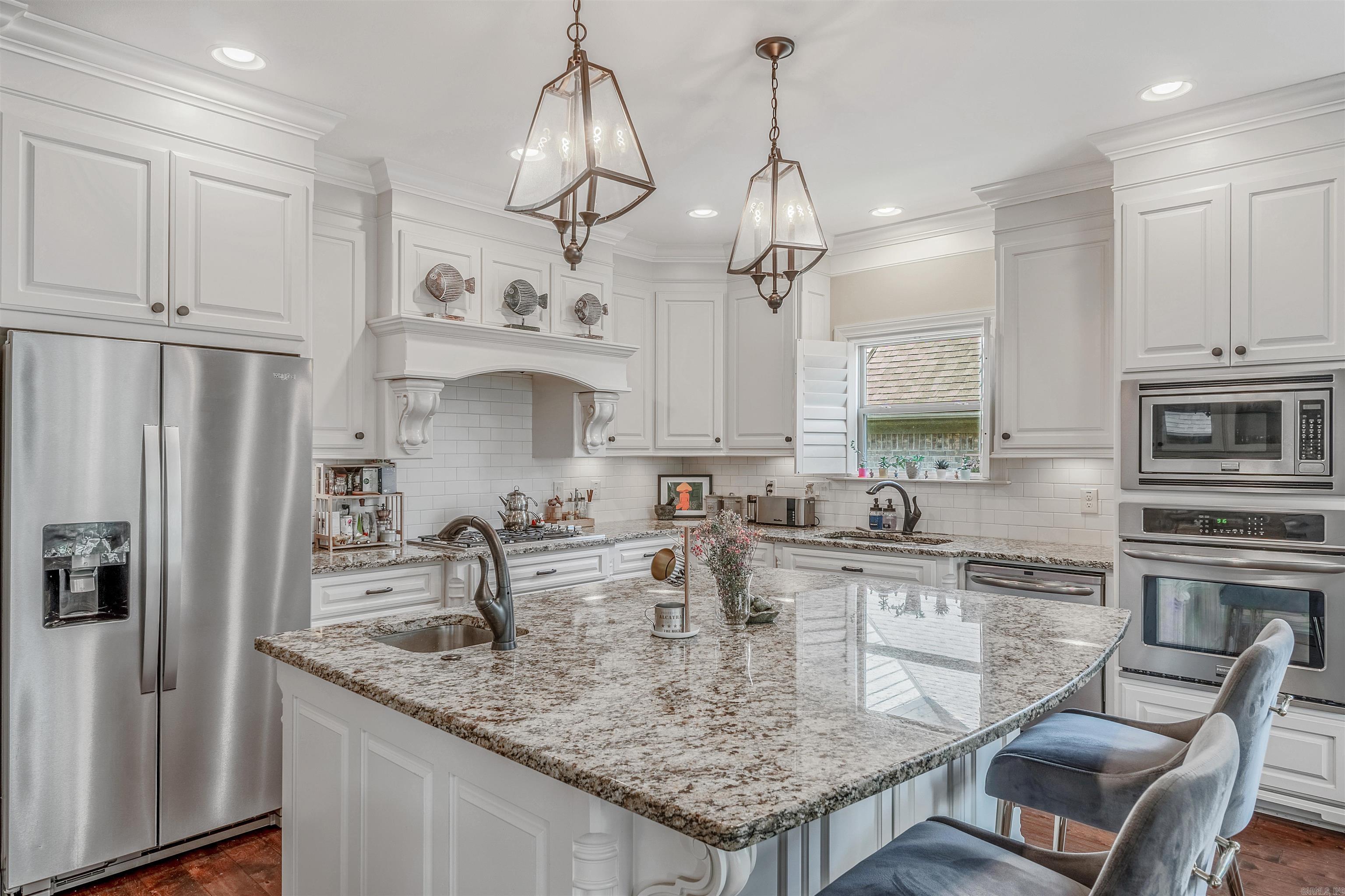 CHENAL VALLEY "MIRAMAR PLACE" - Residential