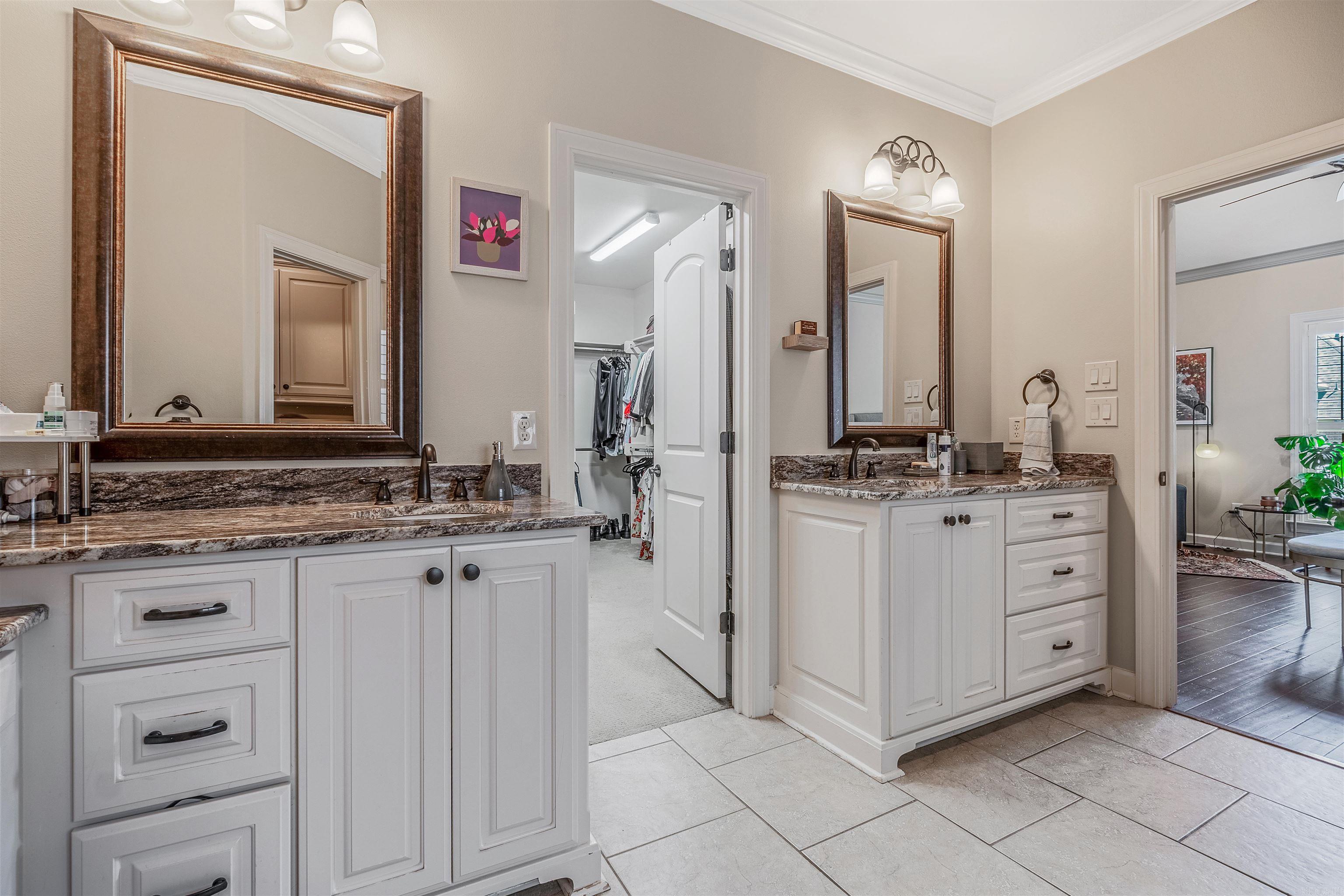 CHENAL VALLEY "MIRAMAR PLACE" - Residential