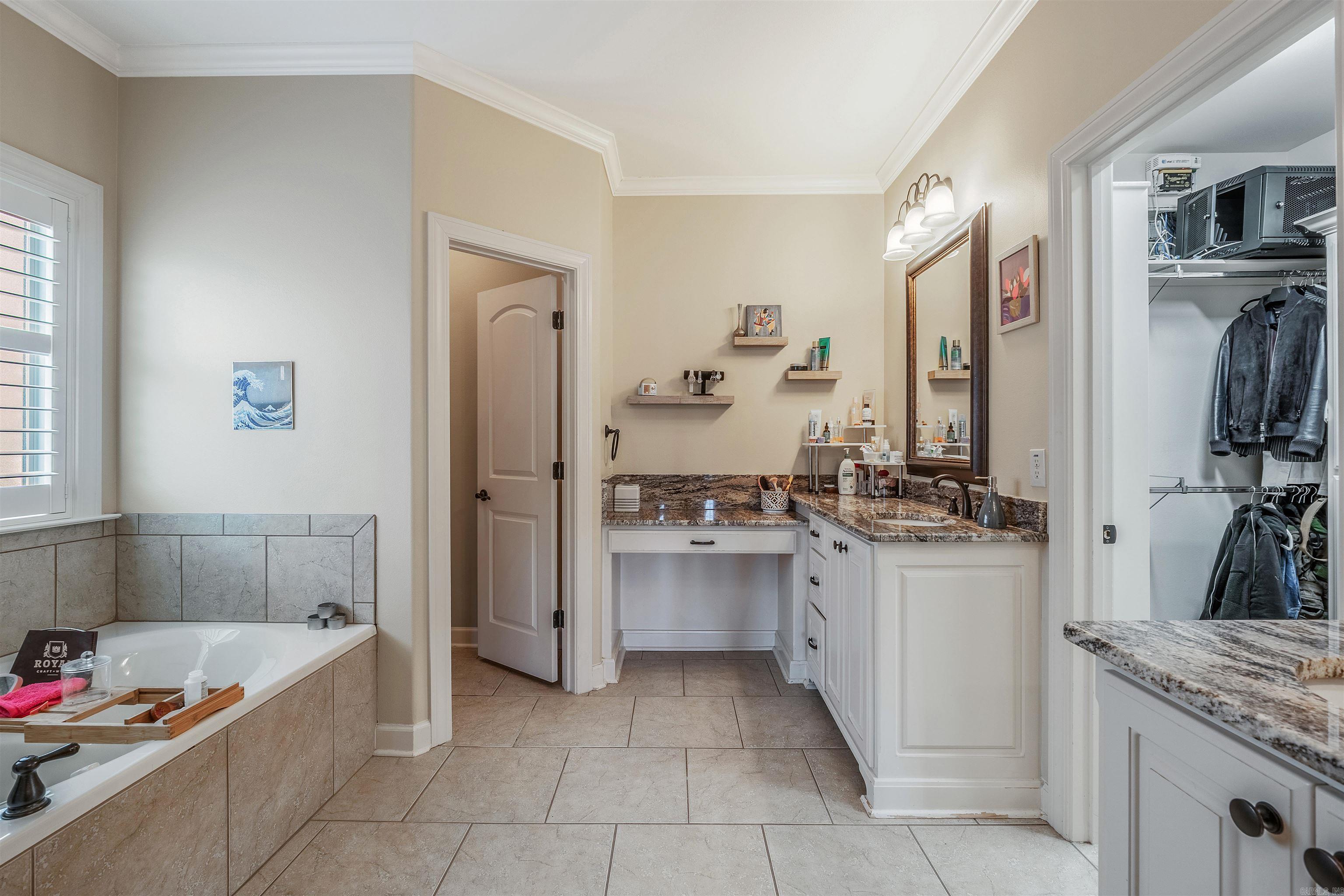 CHENAL VALLEY "MIRAMAR PLACE" - Residential