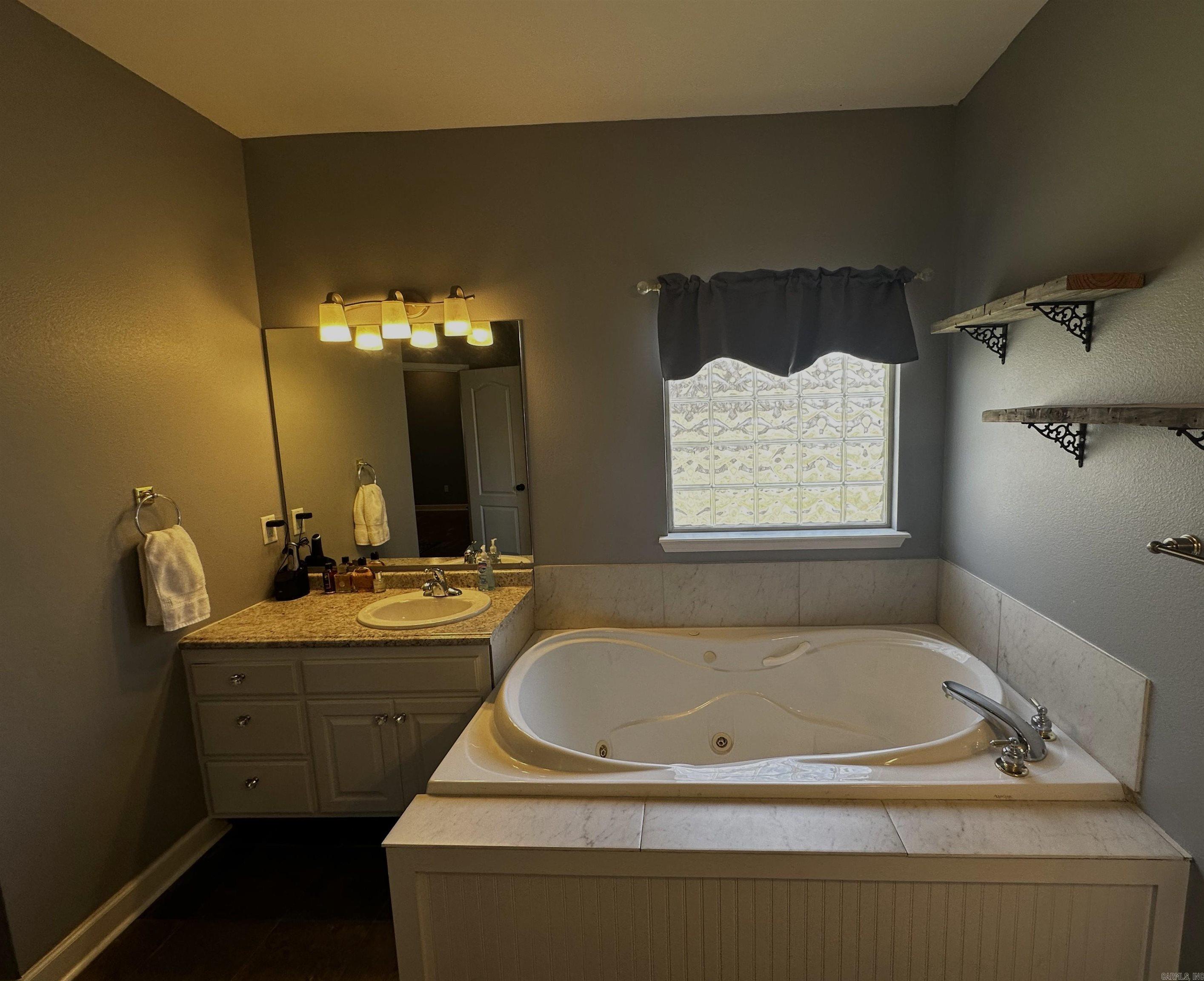 CAMPBELL - Residential