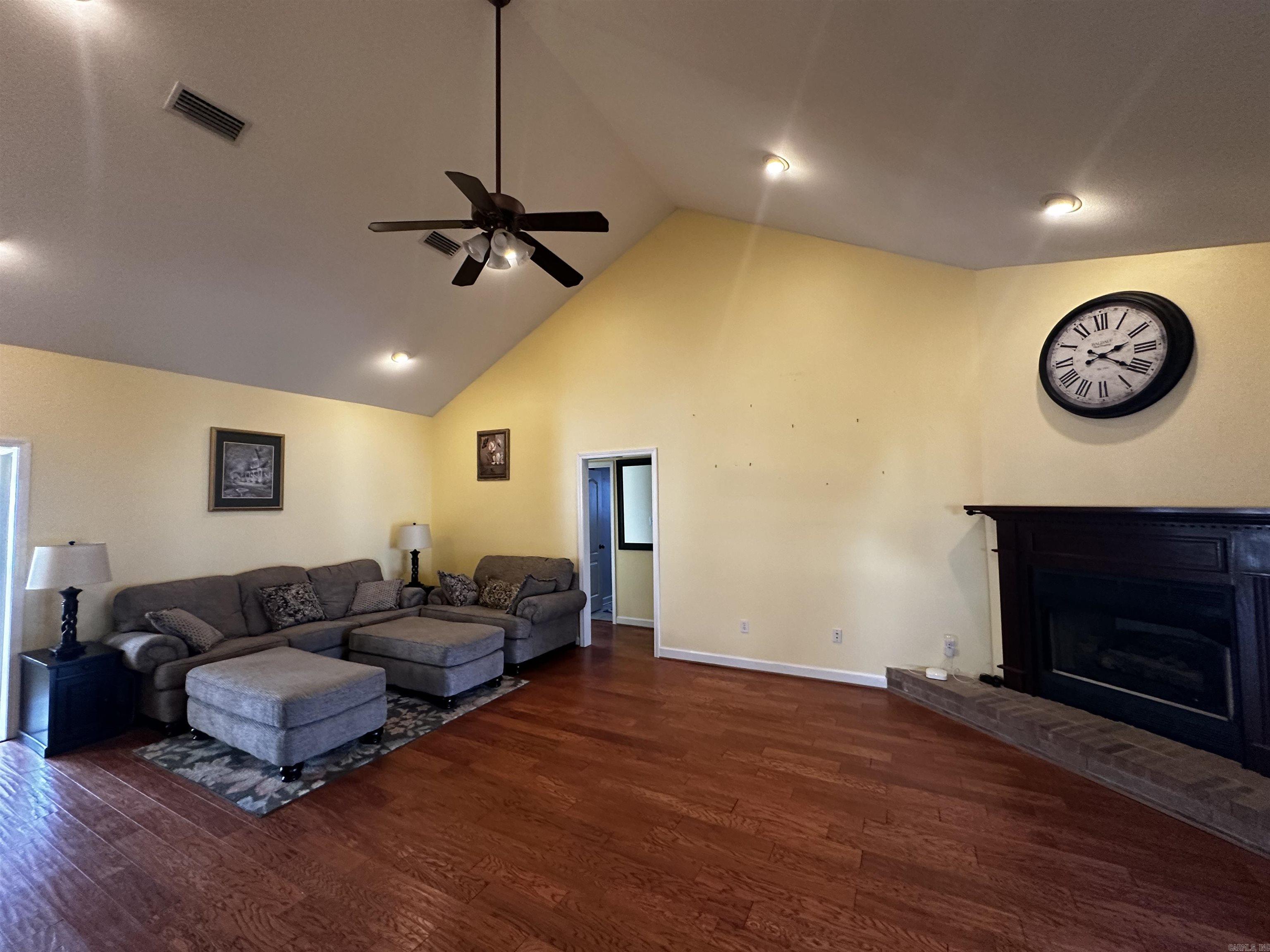 CAMPBELL - Residential